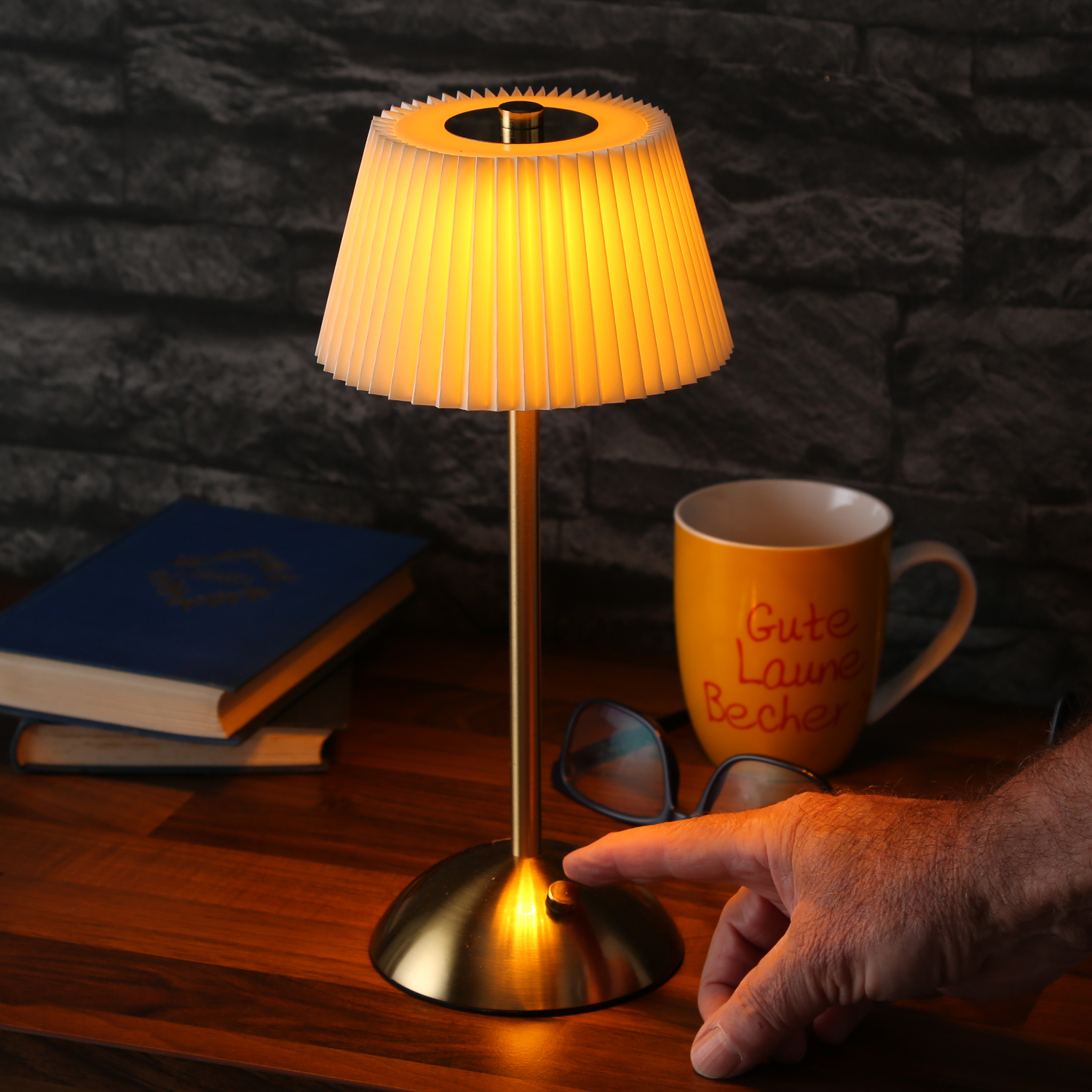 LED Tischlampe GENUA - wiederaufladbar per USB - 3 Lichtfarben - dimmbar - H:30,5cm - creme