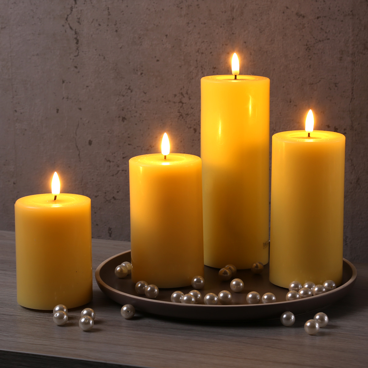 LED Stumpenkerze MIA - Echtwachs - realistische 3D Flamme - H: 20cm - Batteriebetrieb - gelb LED Stumpenkerze MIA - Echtwachs - realistische 3D Flamme - H: 20cm - Batteriebetrieb - gelb