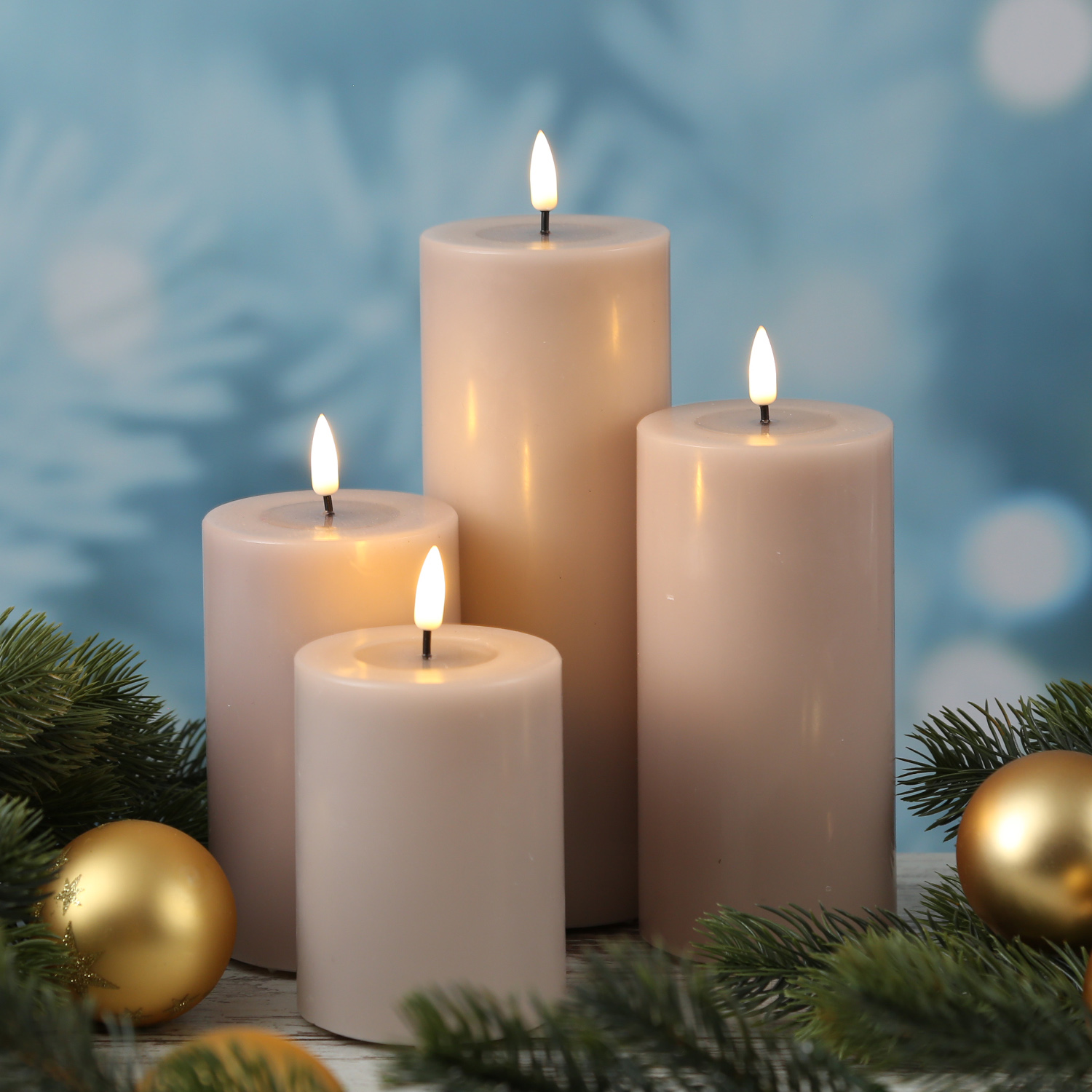 LED Stumpenkerze MIA - Echtwachs - realistische 3D Flamme - H: 12,5cm - D: 7,5cm - altrosa LED Stumpenkerze MIA - Echtwachs - realistische 3D Flamme - H: 12,5cm - D: 7,5cm - altrosa