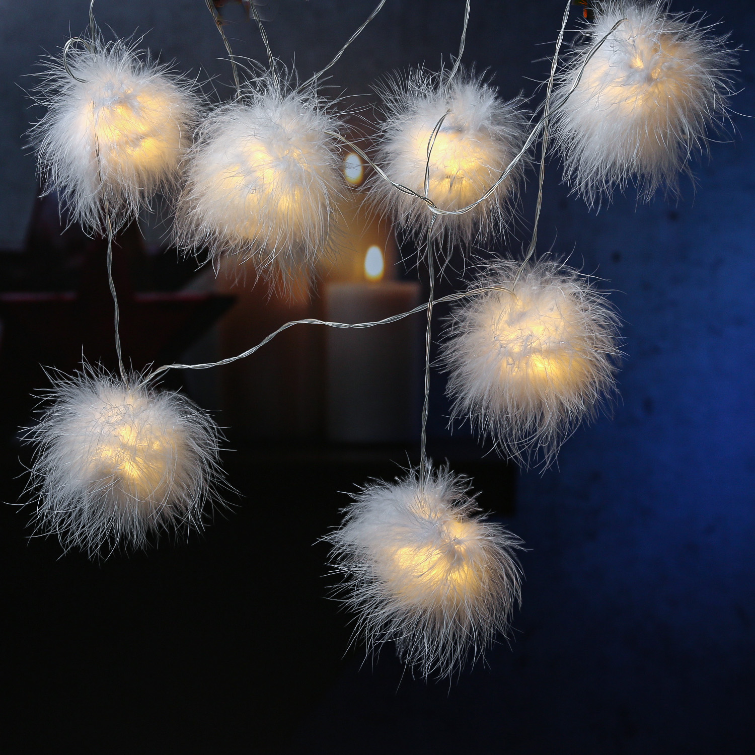 LED Lichterkette SCHNEEBÄLLE - 26 warmweiße LED - L: 10m - Trafo - für Innen - weiß LED Lichterkette SCHNEEBÄLLE - 26 warmweiße LED - L: 10m - Trafo - für Innen - weiß