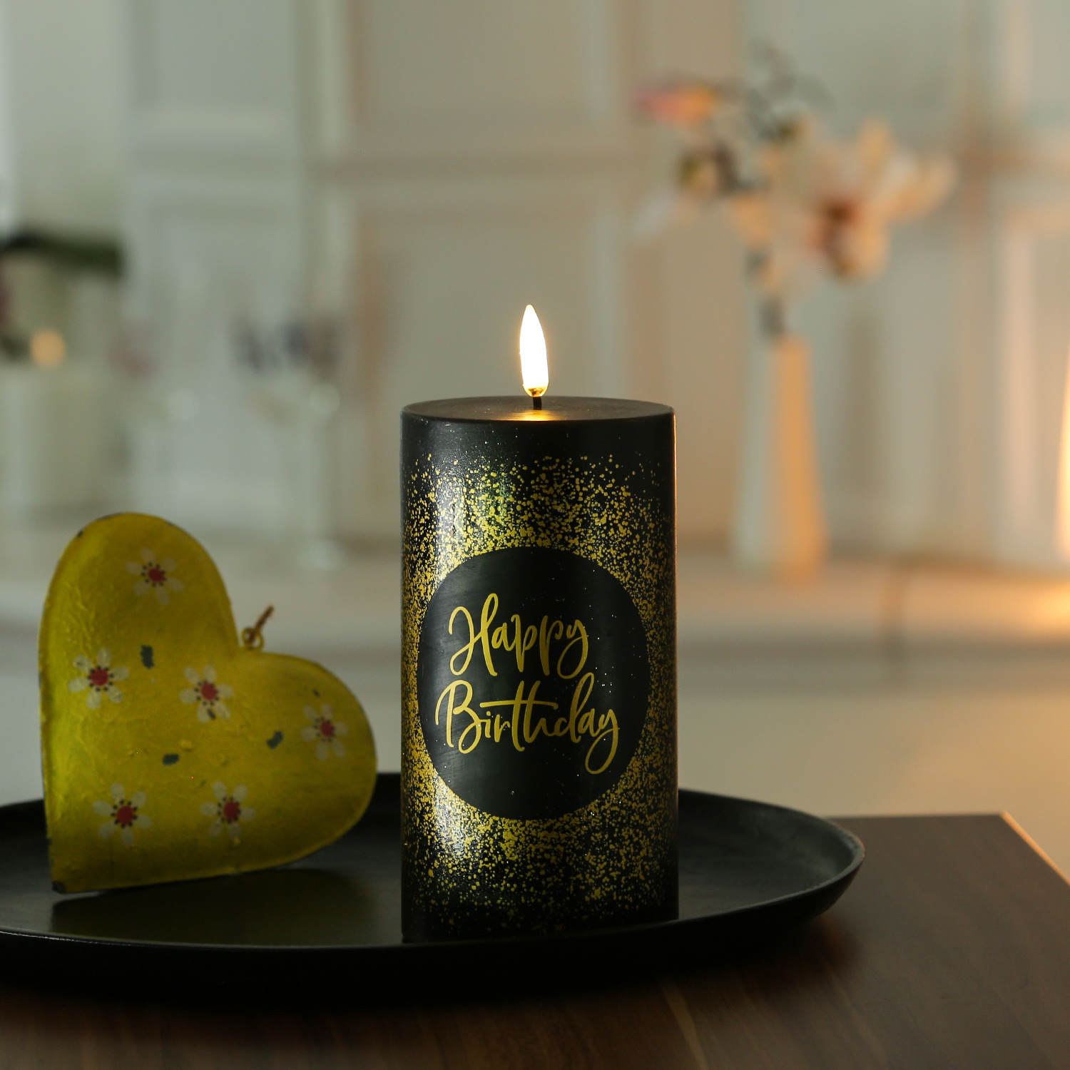 LED Kerze HAPPY BIRTHDAY - Echtwachs - H: 15cm - D: 7,8cm - Timer - bis zu 1000 Std. - schwarz LED Kerze HAPPY BIRTHDAY - Echtwachs - H: 15cm - D: 7,8cm - Timer - bis zu 1000 Std. - schwarz