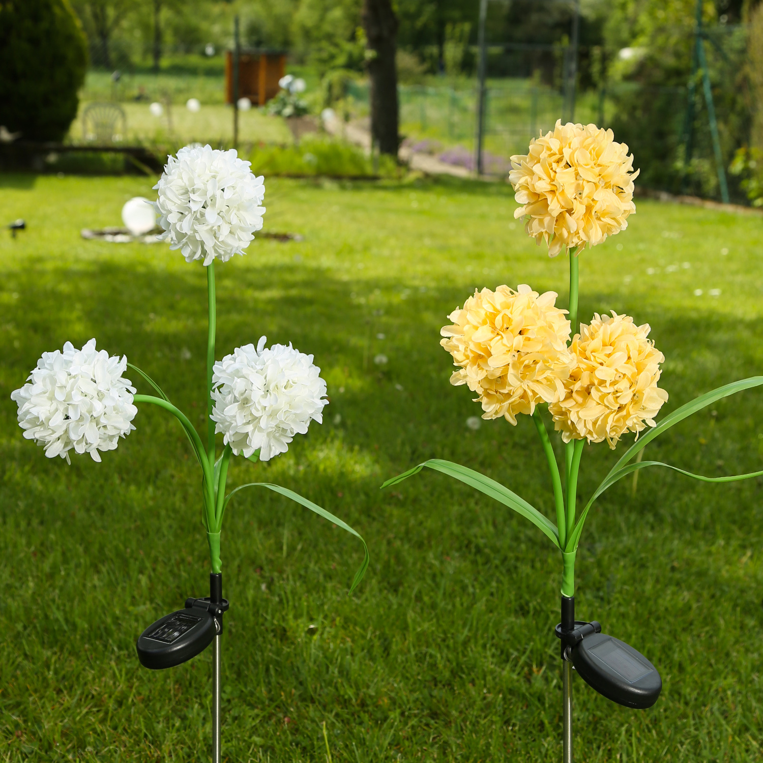 LED Solar Gartenstecker Blume - warmweiße LED - H: 70cm - Lichtsensor - gelb