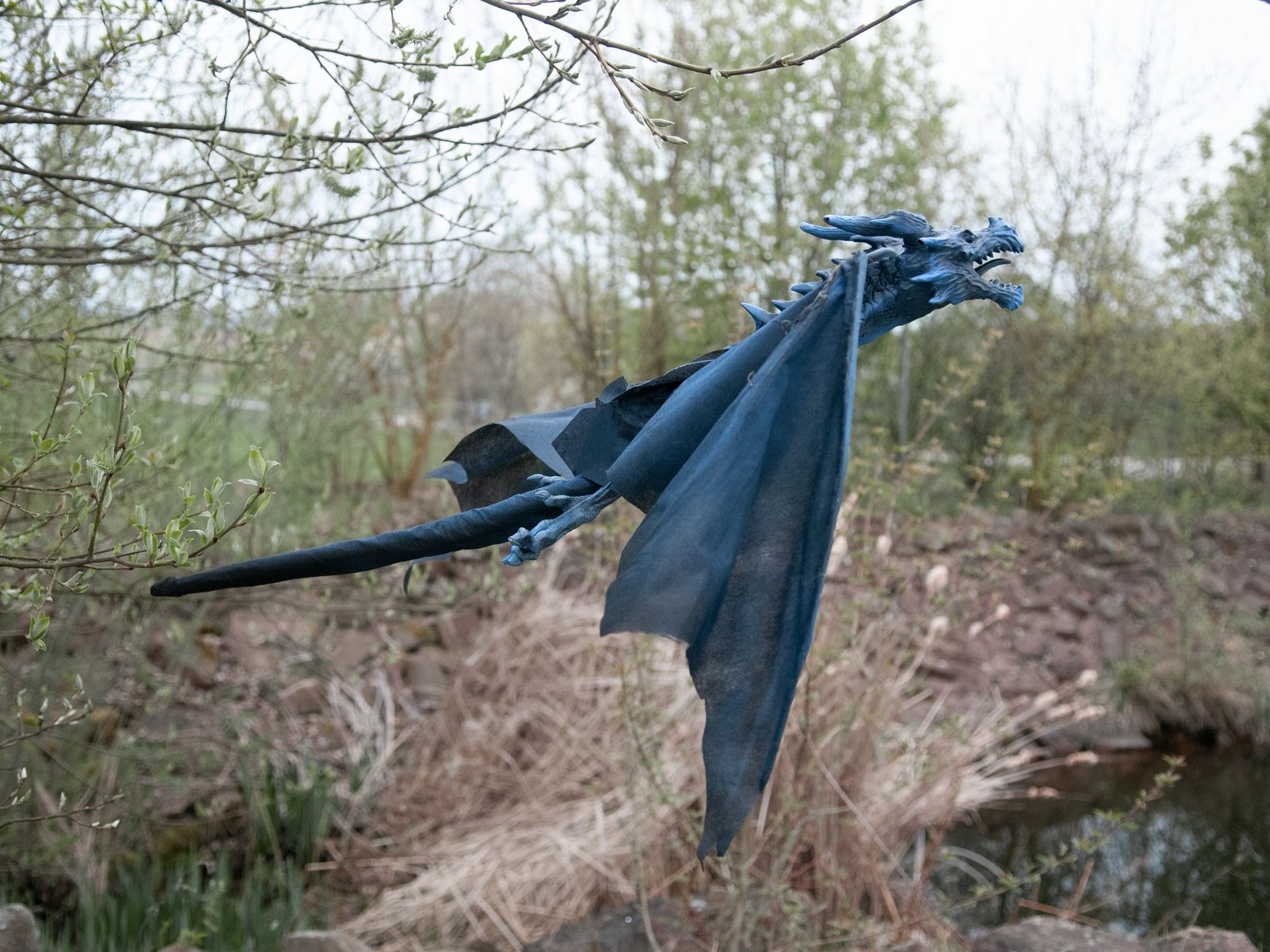 FLYING DRAGON - animierte Halloween Dekoration mit Licht- und Geräuscheffekten - 120cm - Sensor FLYING DRAGON - animierte Halloween Dekoration mit Licht- und Geräuscheffekten - 120cm - Sensor