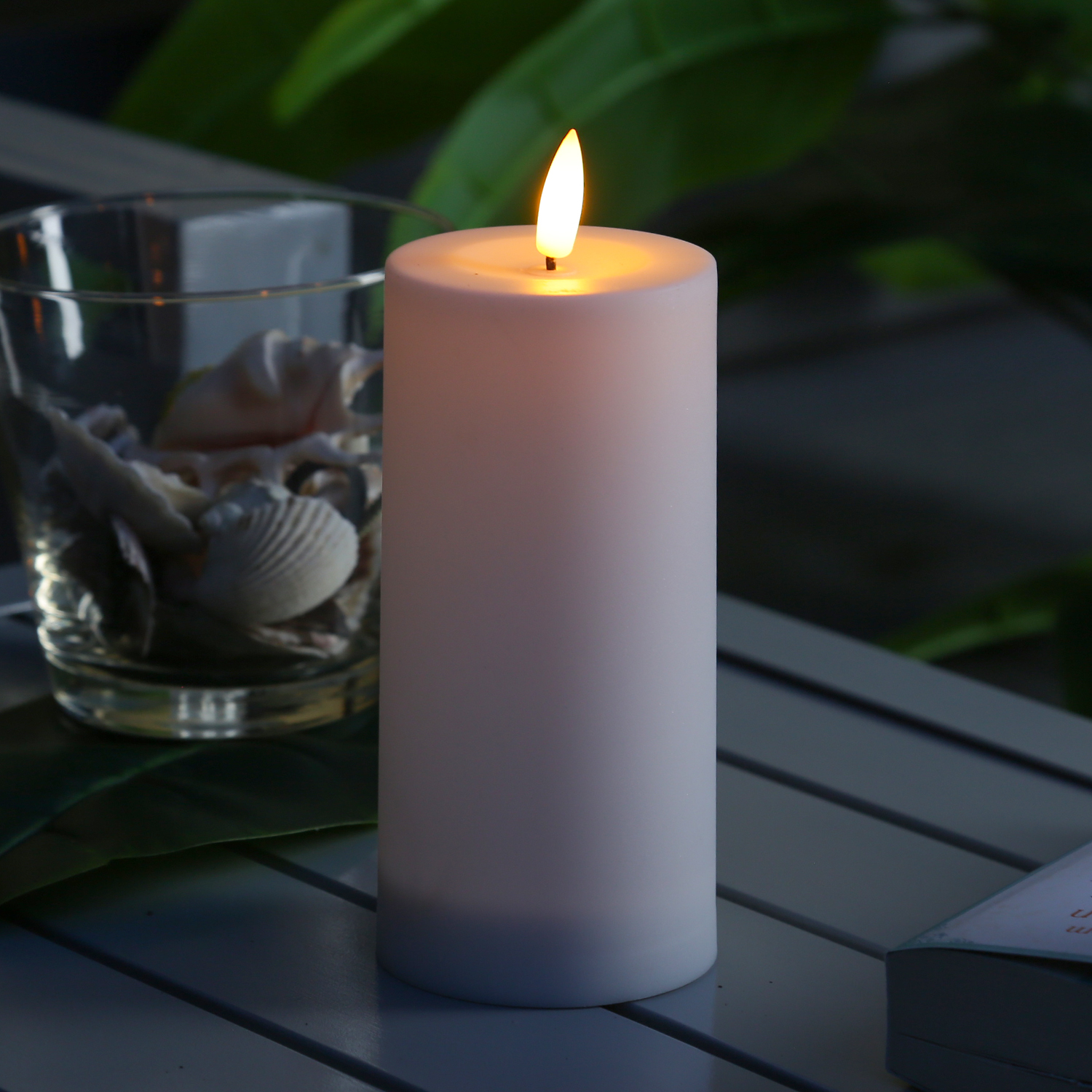 LED Solar Kerze - Outdoorkerze - H: 17,5cm, D: 7cm - Dämmerungssensor - für Außen - weiß