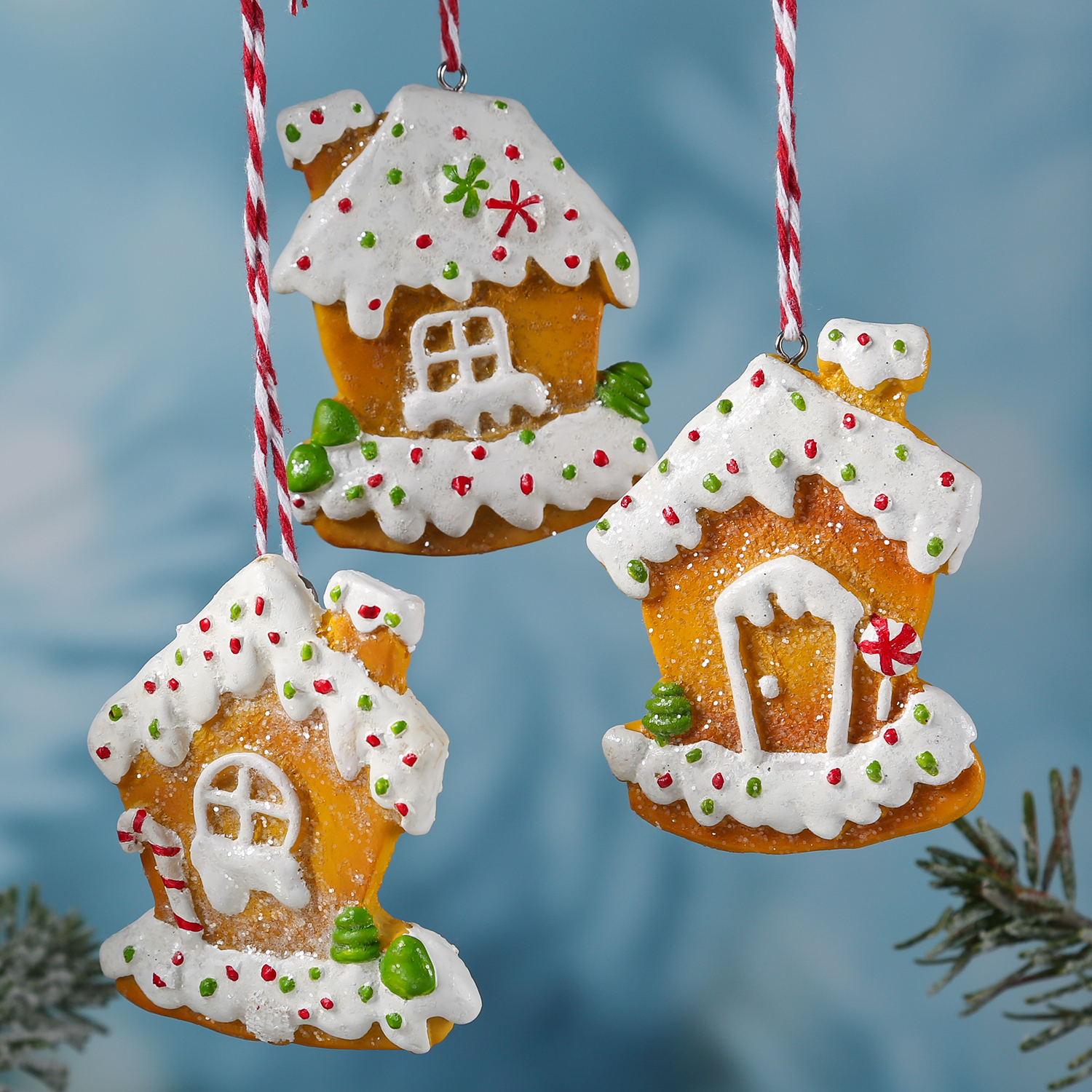 Weihnachtsbaumschmuck LEBKUCHENHAUS - Polyresin - inkl. Aufhänger - matt - H: 9cm - braun Weihnachtsbaumschmuck LEBKUCHENHAUS - Polyresin - inkl. Aufhänger - matt - H: 9cm - braun