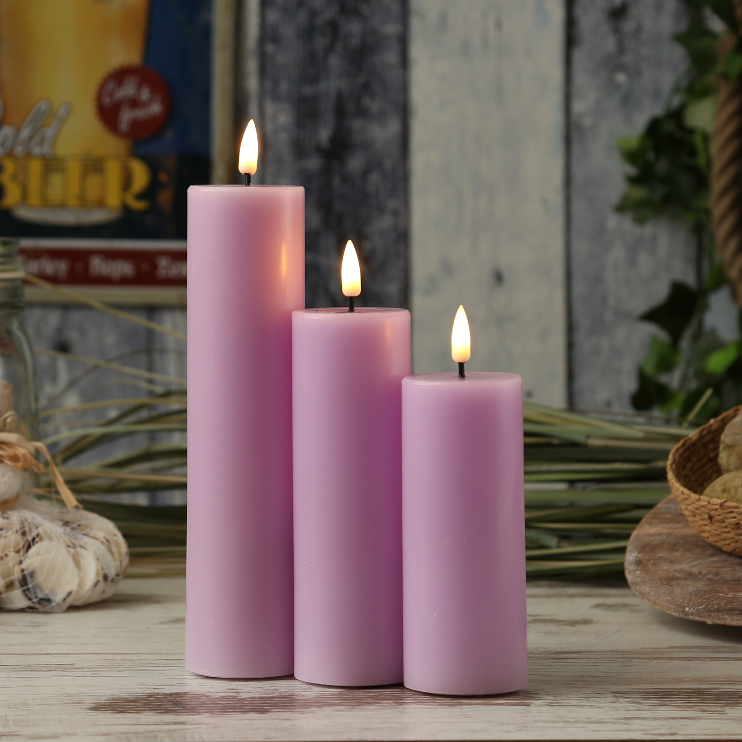 LED Stumpenkerze MIA - Echtwachs - realistische 3D Flamme - H: 15cm - D: 5cm - lavendel LED Stumpenkerze MIA - Echtwachs - realistische 3D Flamme - H: 15cm - D: 5cm - lavendel