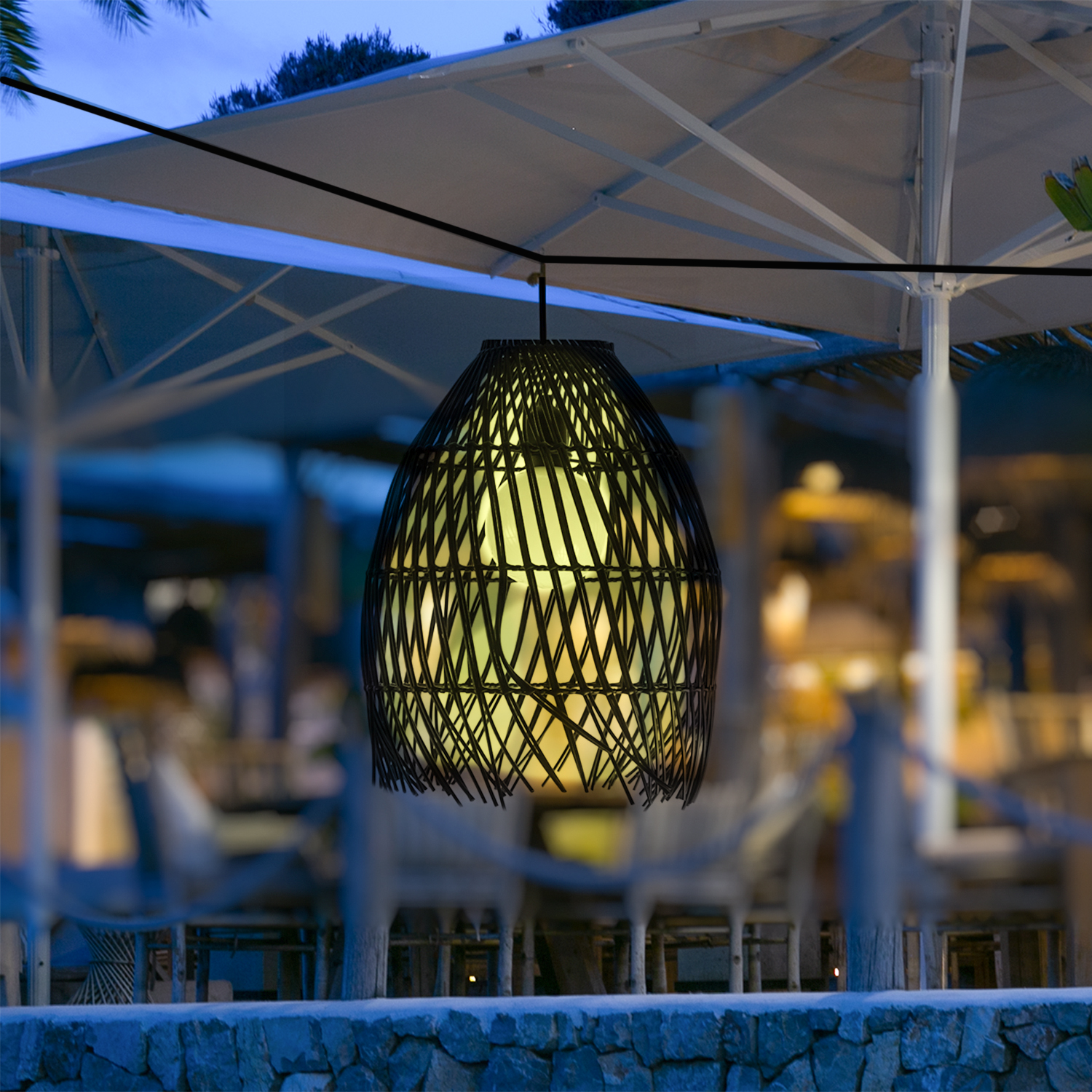 LED Solar Haengeleuchte BOHO - Lampenschirm in Korboptik - warmweiss - H- 36cm - Lichtsensor - schwarz