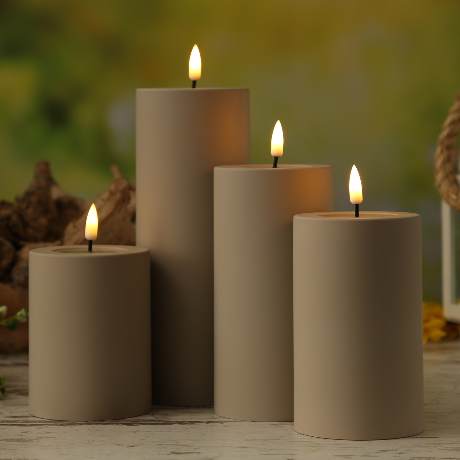 LED Stumpenkerze MIA - Kunststoff - 3D Flamme - H: 12,5cm - D: 7,5cm - für Außen - sand LED Stumpenkerze MIA - Kunststoff - 3D Flamme - H: 12,5cm - D: 7,5cm - für Außen - sand