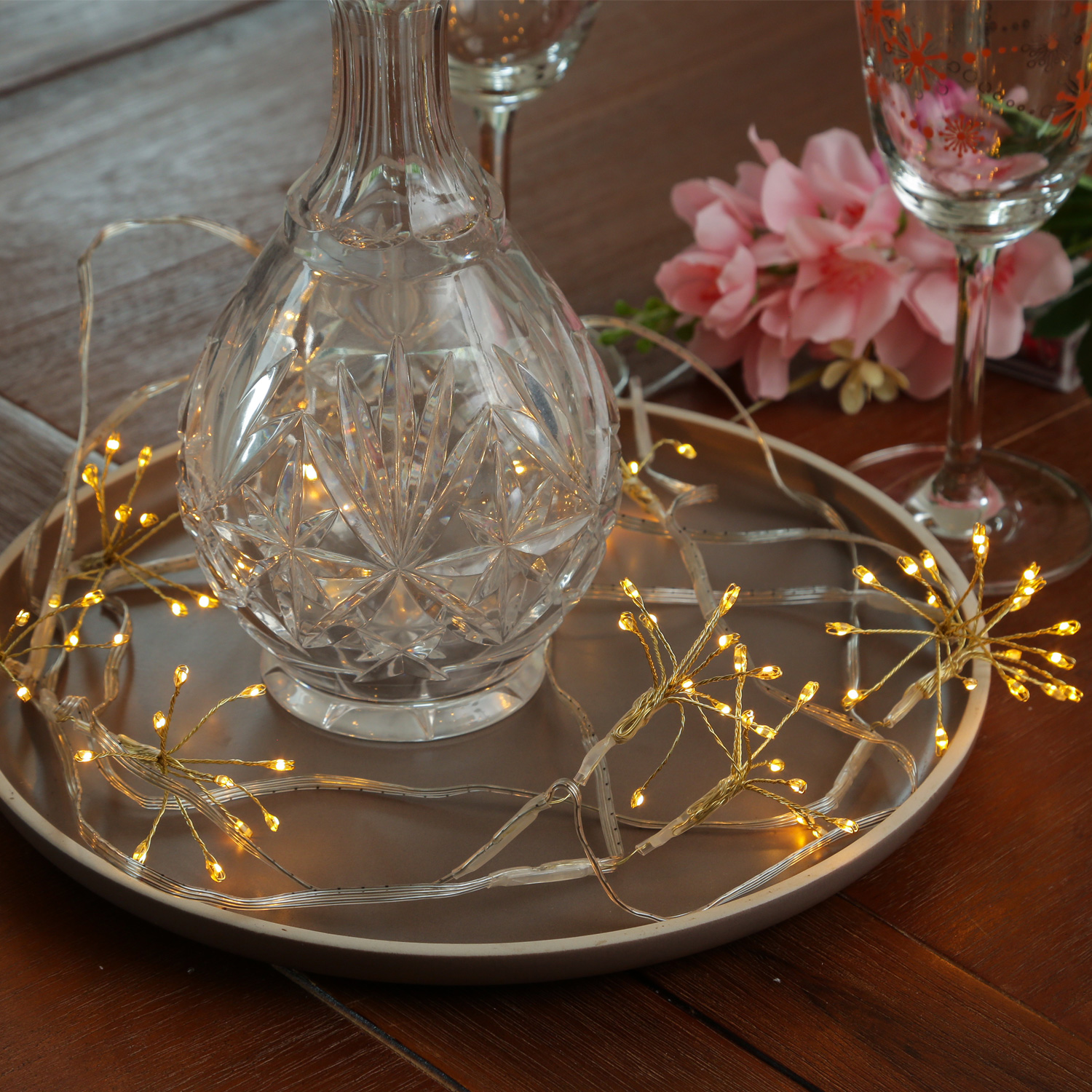 LED Lichterkette Pusteblume - Feuerwerk Blume - 50 Tautropfen LED - 5 Blüten - L: 1m - Timer - gold LED Lichterkette Pusteblume - Feuerwerk Blume - 50 Tautropfen LED - 5 Blüten - L: 1m - Timer - gold