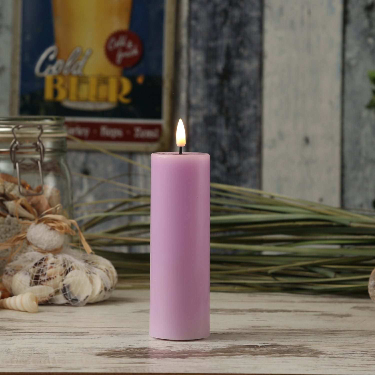 LED Stumpenkerze MIA - Echtwachs - realistische 3D Flamme - H: 15cm - D: 5cm - lavendel LED Stumpenkerze MIA - Echtwachs - realistische 3D Flamme - H: 15cm - D: 5cm - lavendel