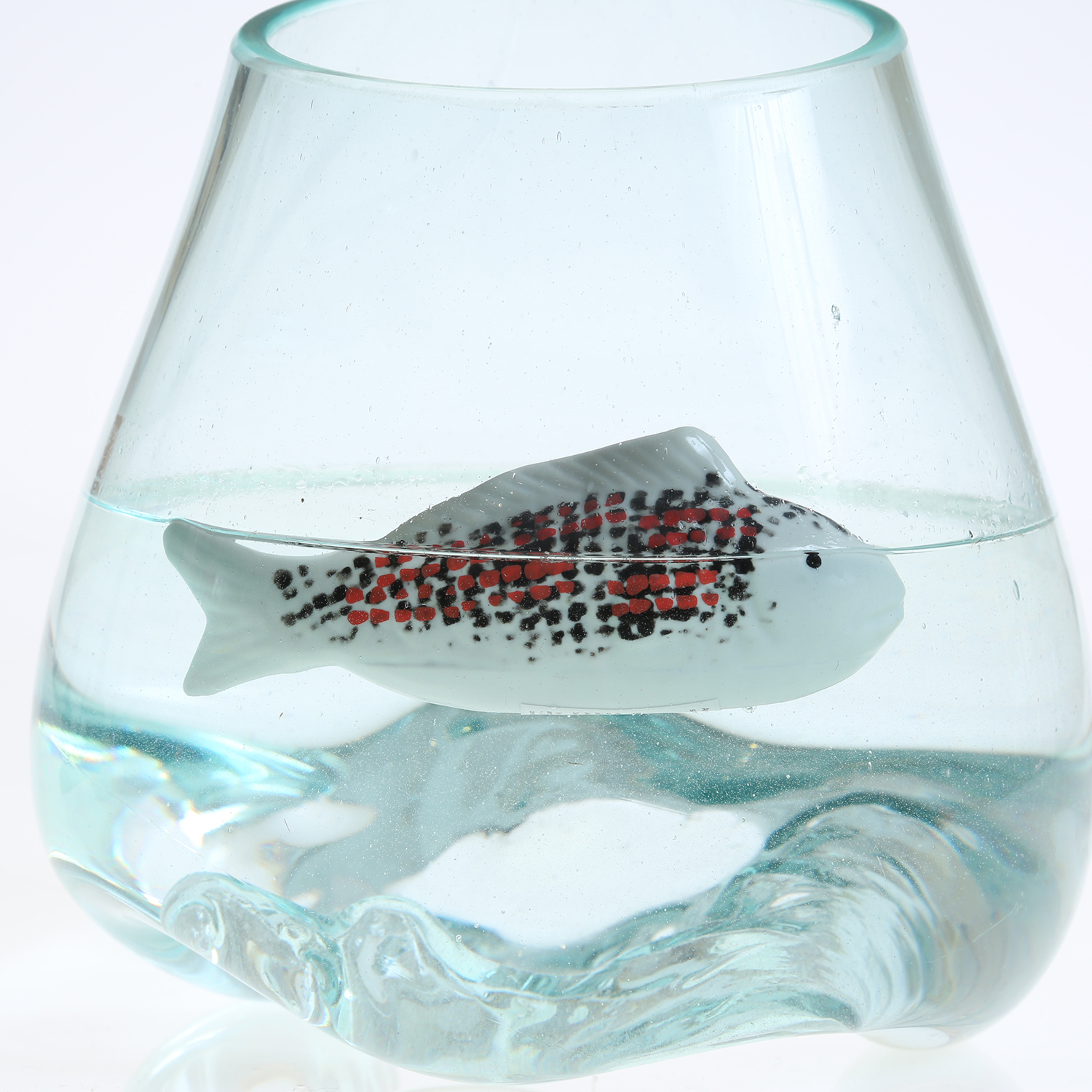 Teichdeko Fisch ZEUS - Dekofigur - Porzellan - schwimmend - L: 15,5cm - weiß, schwarz, rot Teichdeko Fisch ZEUS - Dekofigur - Porzellan - schwimmend - L: 15,5cm - weiß, schwarz, rot