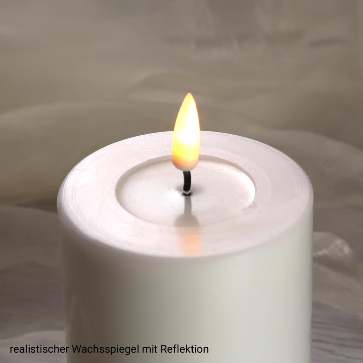 LED Stumpenkerze MIA - Echtwachs - realistische 3D Flamme - D- 5cm - H- 20cm - Batterie - weiss LED Stumpenkerze MIA - Echtwachs - realistische 3D Flamme - D- 5cm - H- 20cm - Batterie - weiss