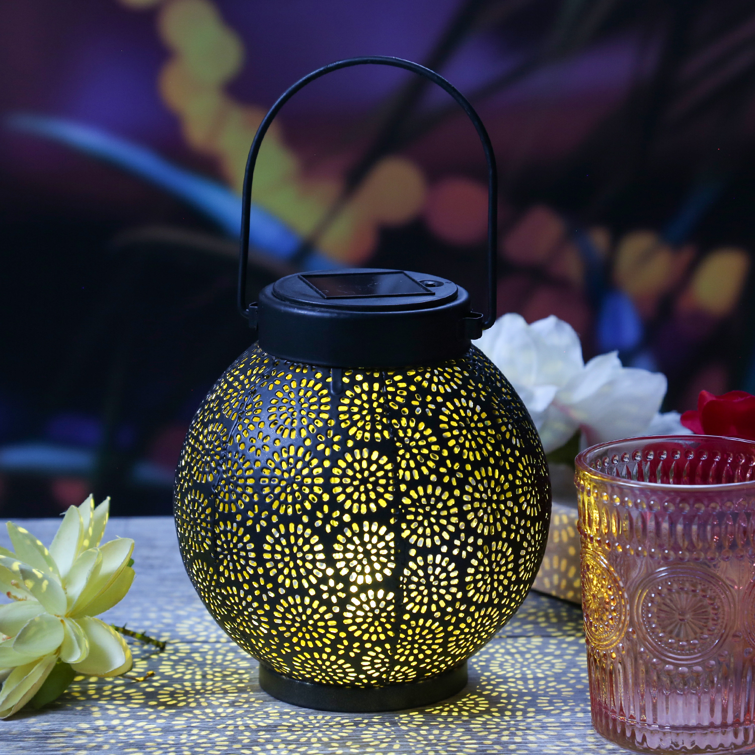 LED Solar Laterne - hängend u. stehend - Metall - warmweiße LED - H: 14,5cm - schwarz, gold LED Solar Laterne - hängend u. stehend - Metall - warmweiße LED - H: 14,5cm - schwarz, gold