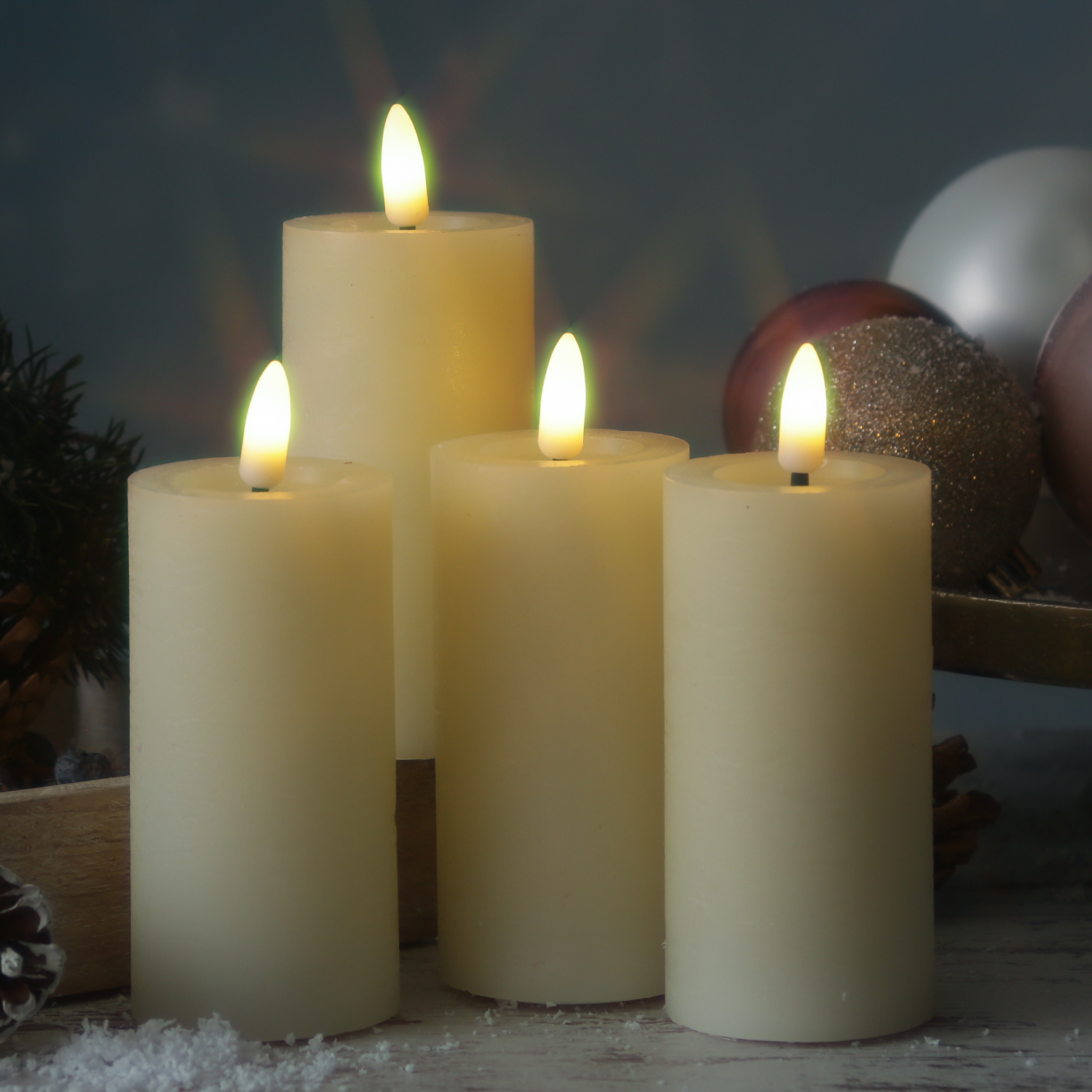 LED Kerzenset LINA - Rustik-Optik - Echtwachs - H: 12,5cm - D: 5cm - Timer - creme - 4er Set LED Kerzenset LINA - Rustik-Optik - Echtwachs - H: 12,5cm - D: 5cm - Timer - creme - 4er Set