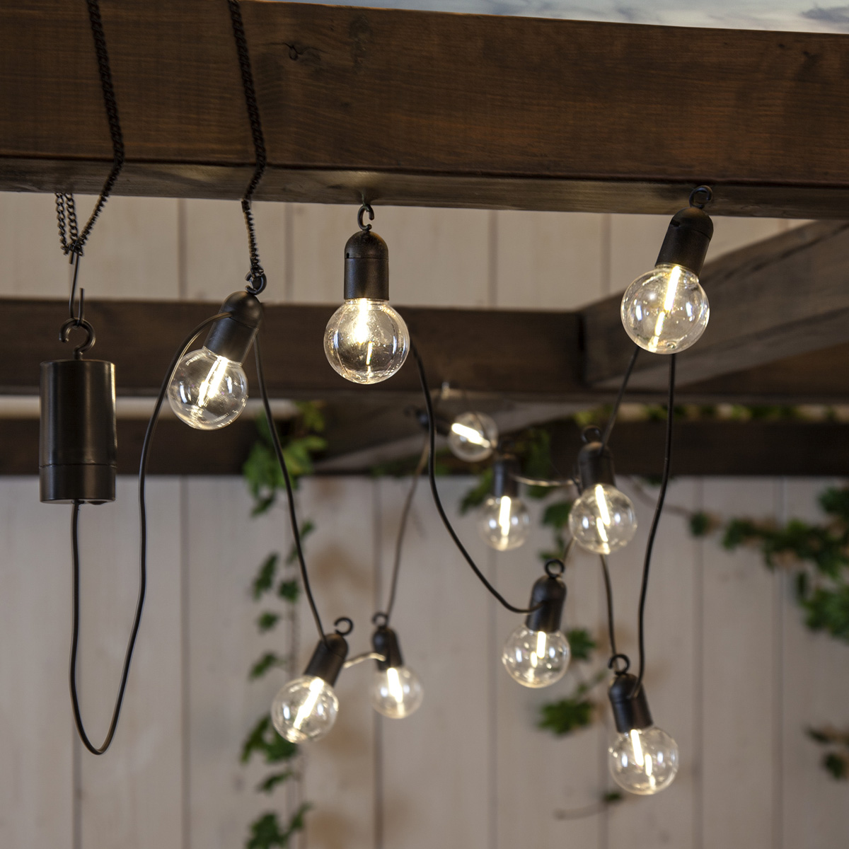 LED Lichterkette Fiesta - 10 warmweiße Filament LED - L: 3,6m - Batteriebetrieb - Timer - für Außen LED Lichterkette Fiesta - 10 warmweiße Filament LED - L: 3,6m - Batteriebetrieb - Timer - für Außen