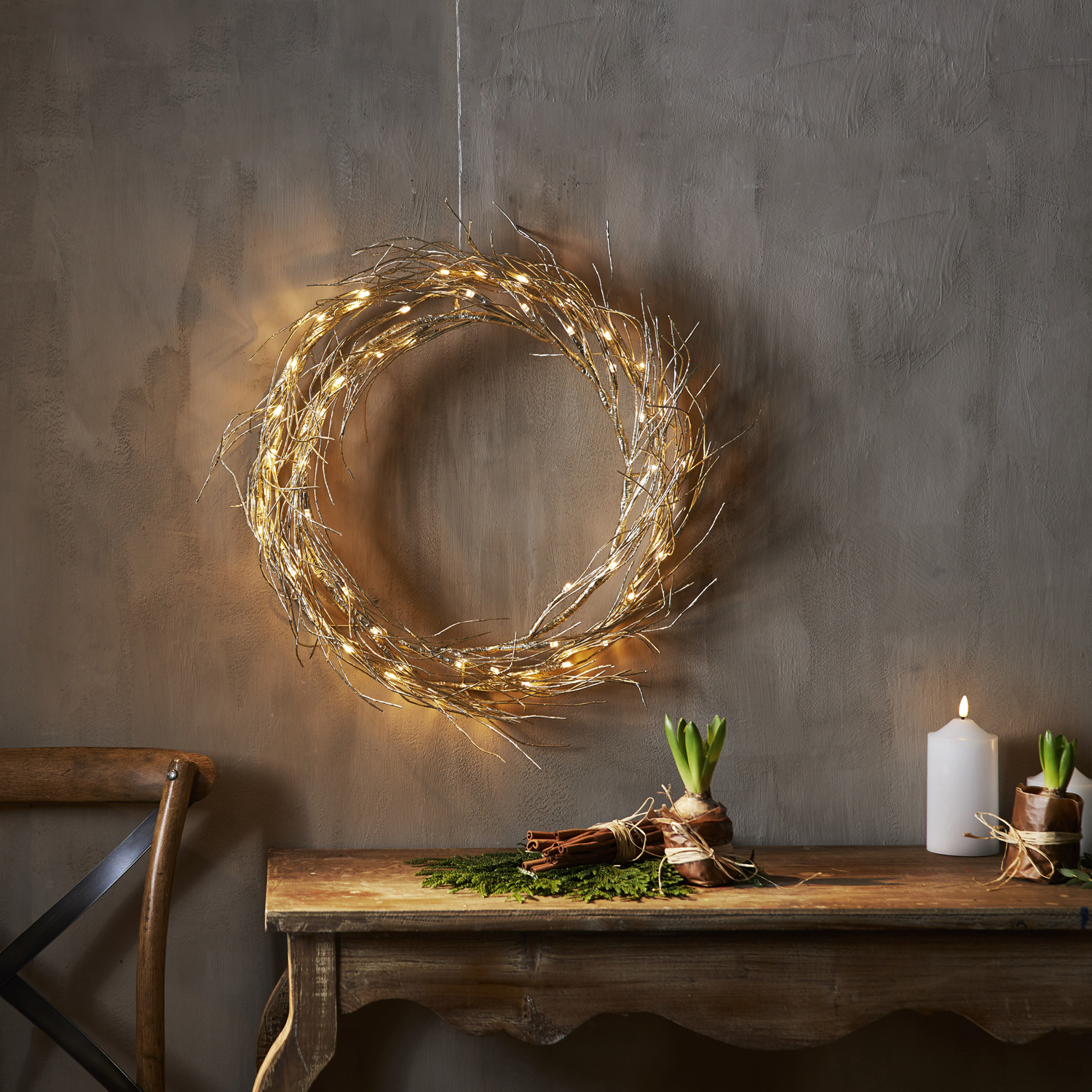 LED Lichtkranz Fizzy - 50 warmweiße LED - D: 45cm - Indoor - gold LED Lichtkranz Fizzy - 50 warmweiße LED - D: 45cm - Indoor - gold