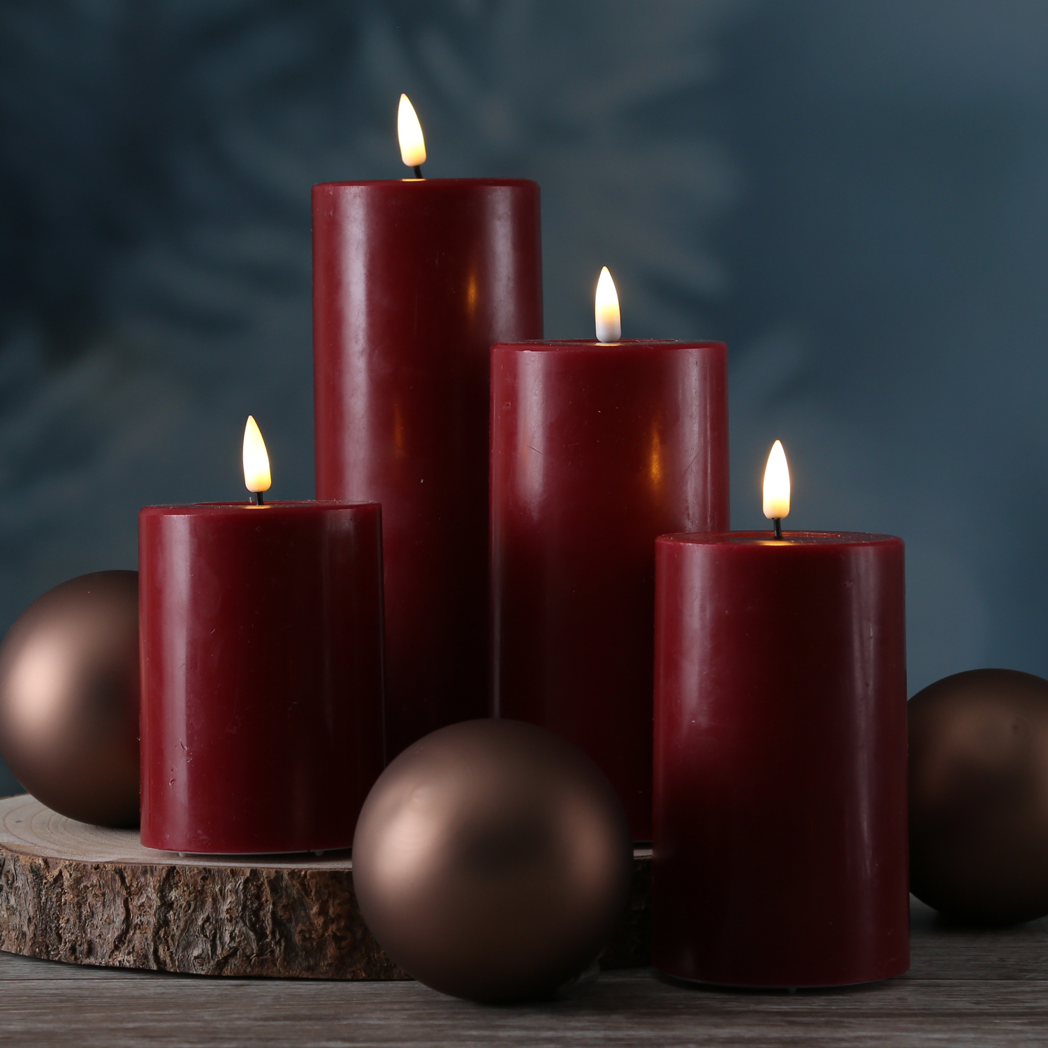 LED Kerzenset MIA - Echtwachs - 4 Größen - inkl. Batterien und Fernbedienung - rot - 4er Set LED Kerzenset MIA - Echtwachs - 4 Größen - inkl. Batterien und Fernbedienung - rot - 4er Set