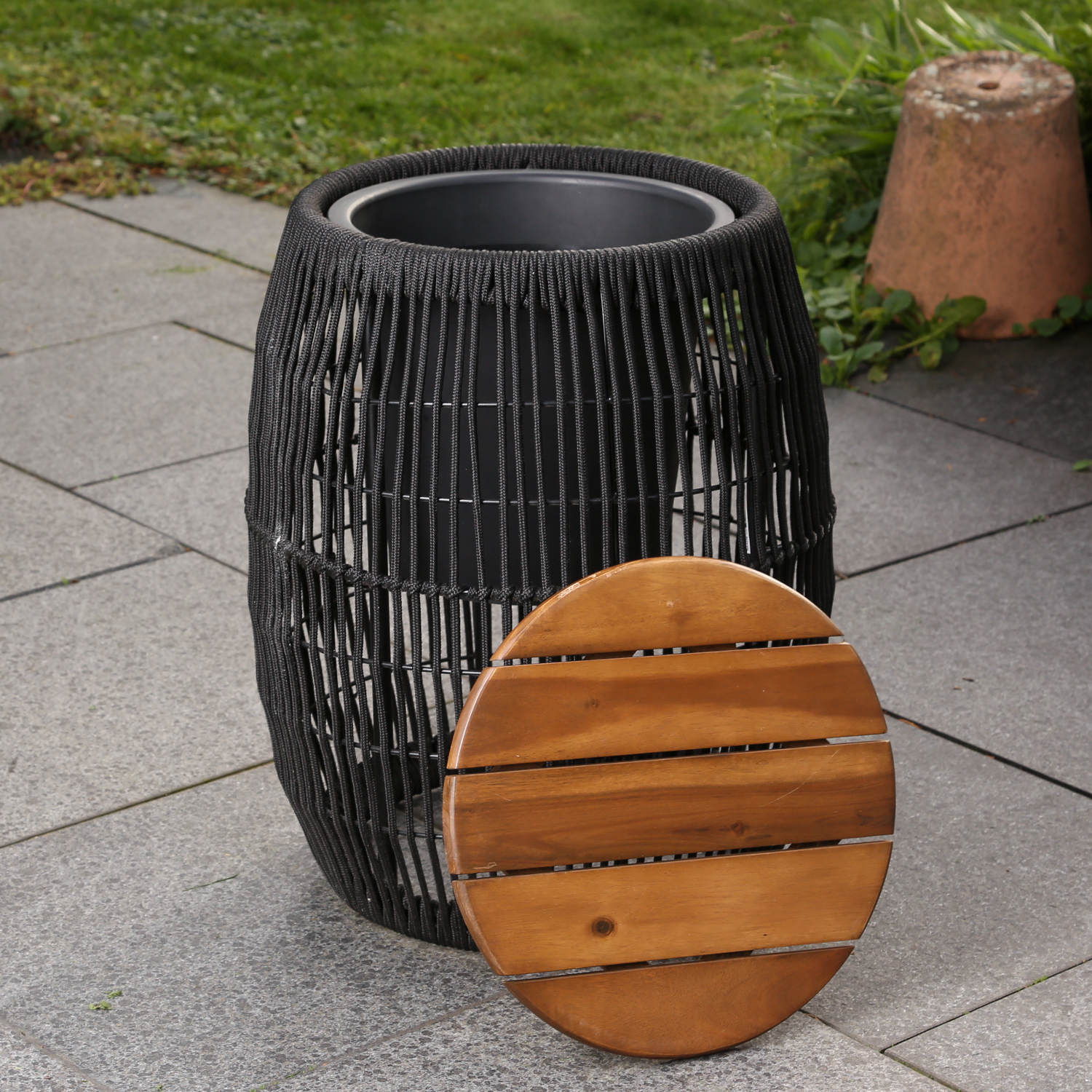 Garten Beistelltisch - integrierter Behälter - Kunststoffseil - H: 49cm - D: 40cm - schwarz