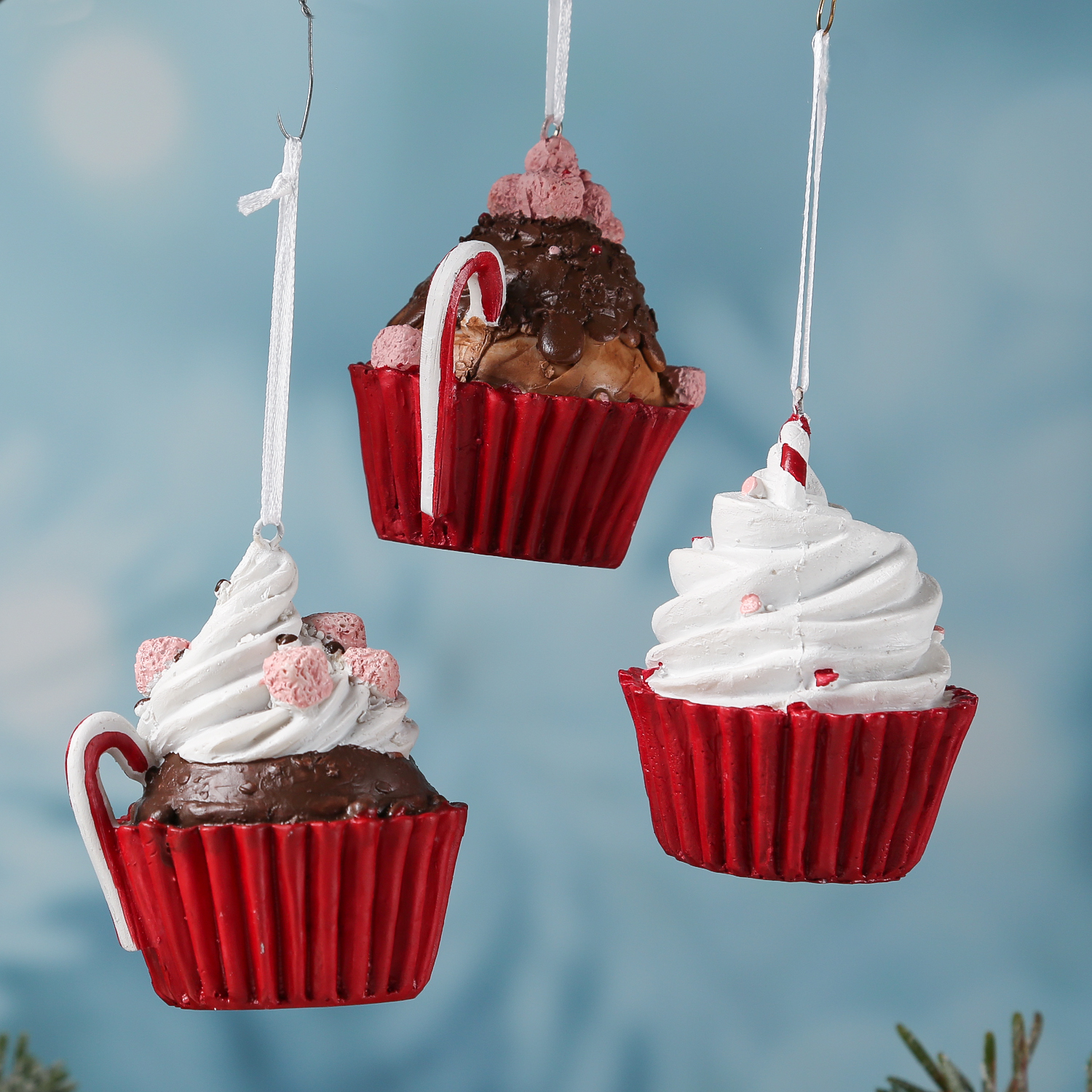 Weihnachtsbaumschmuck MUFFIN - Polyresin - inkl. Aufhänger - matt - H: 8cm - braun Weihnachtsbaumschmuck MUFFIN - Polyresin - inkl. Aufhänger - matt - H: 8cm - braun