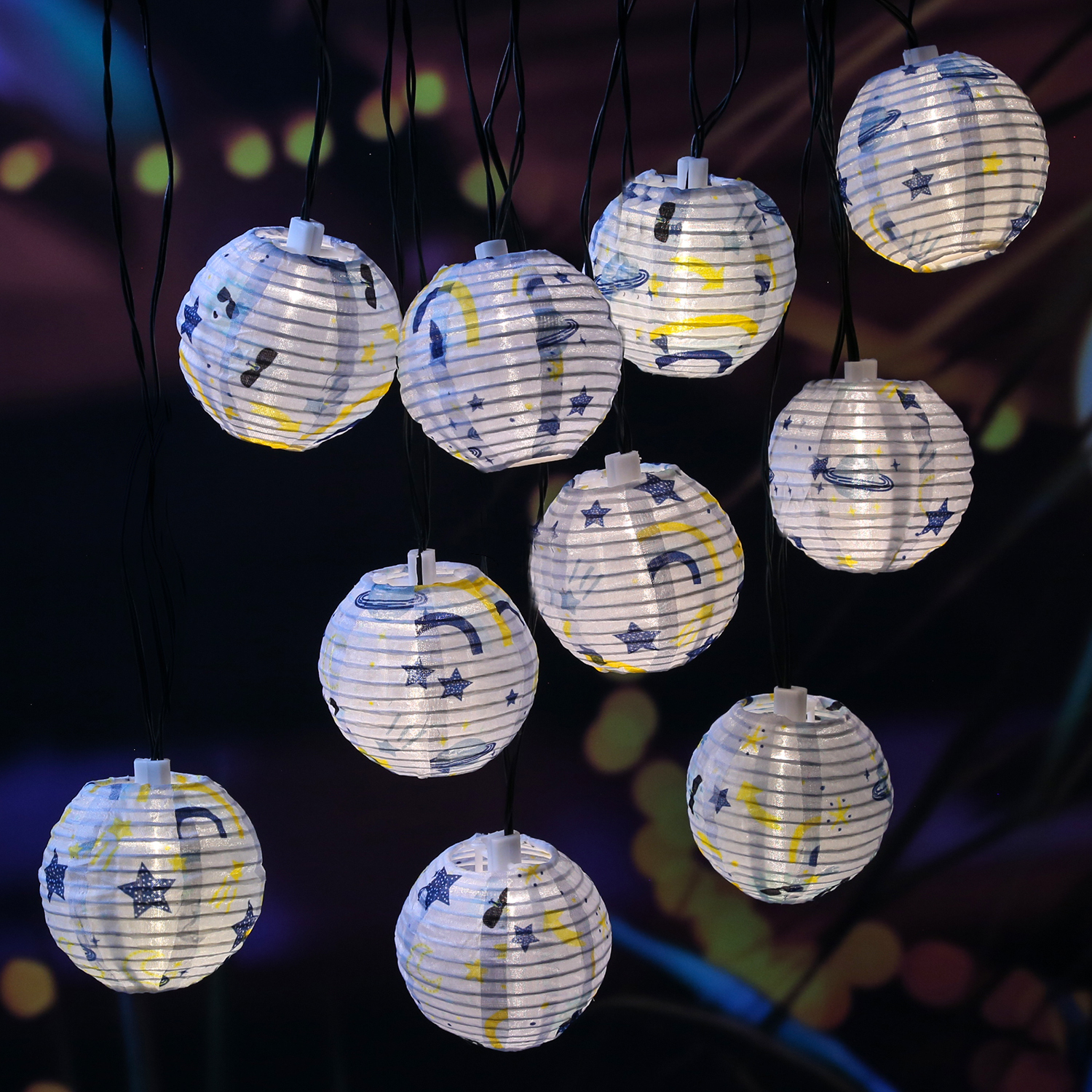 LED Solar Lichterkette LAMPION - Weltall Motiv - 10 LED - L: 4,5m - D: 7,5cm - Sensor - hellblau LED Solar Lichterkette LAMPION - Weltall Motiv - 10 LED - L: 4,5m - D: 7,5cm - Sensor - hellblau