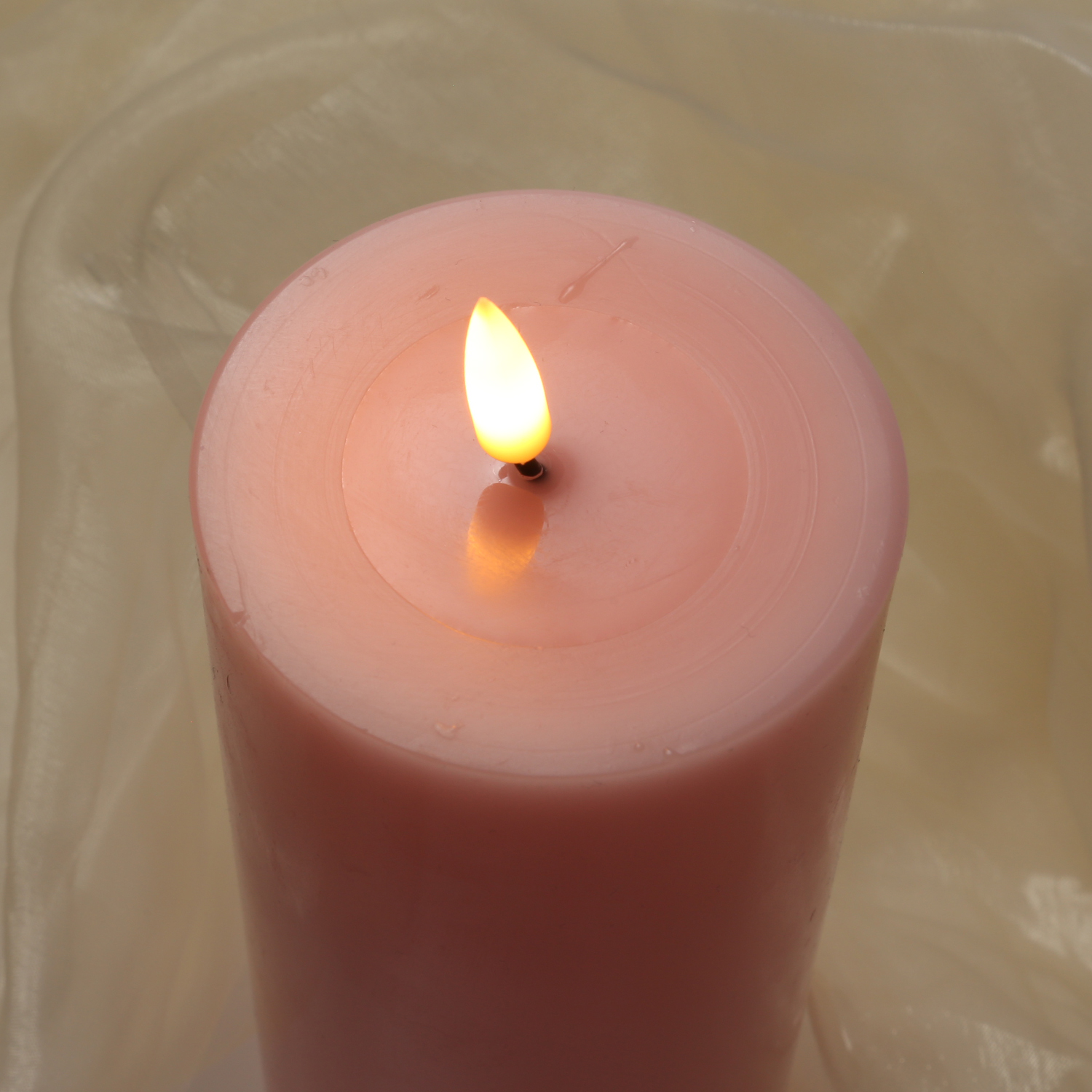 LED Stumpenkerze MIA - Echtwachs - realistische 3D Flamme - H: 15cm D: 5cm - Batterie - rosa LED Stumpenkerze MIA - Echtwachs - realistische 3D Flamme - H: 15cm D: 5cm - Batterie - rosa
