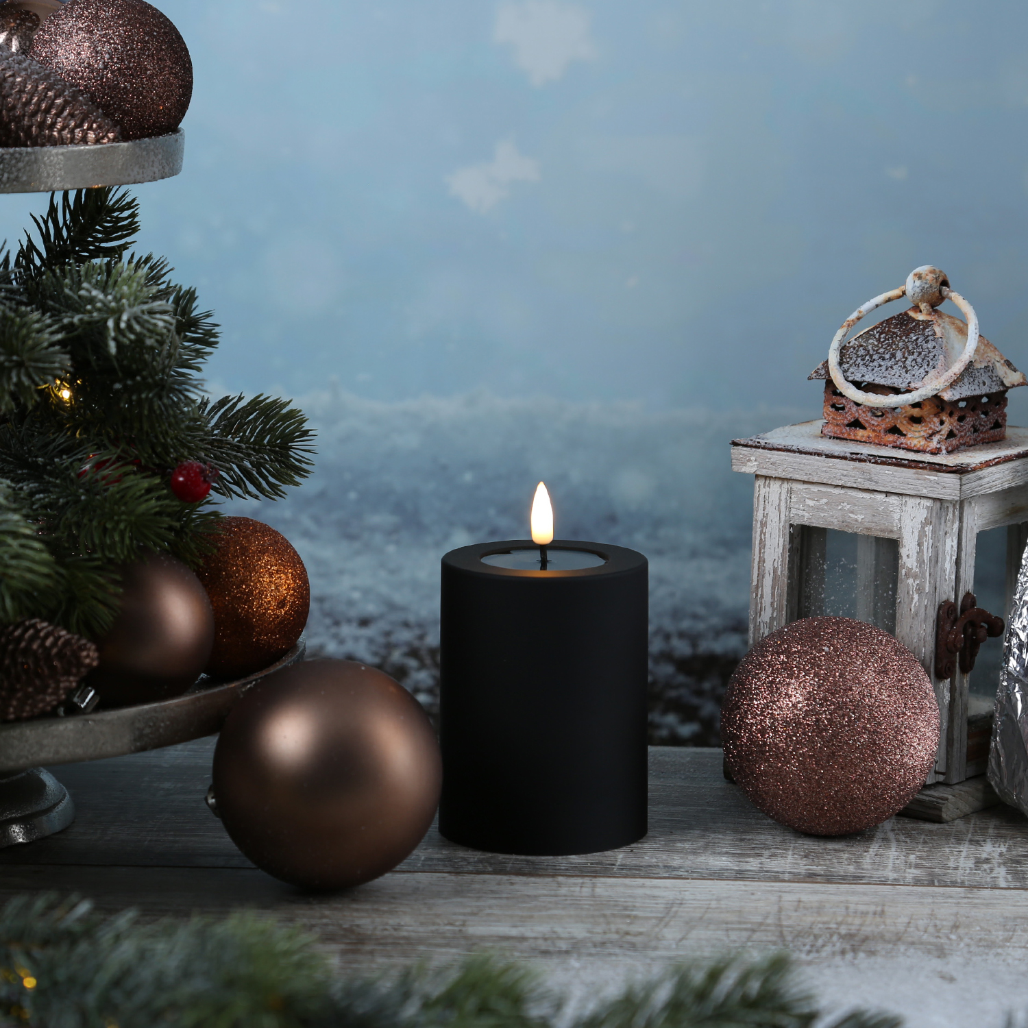 LED Stumpenkerze MIA - Kunststoff - 3D Flamme - H: 10cm - D: 7,5cm - für Außen - schwarz LED Stumpenkerze MIA - Kunststoff - 3D Flamme - H: 10cm - D: 7,5cm - für Außen - schwarz