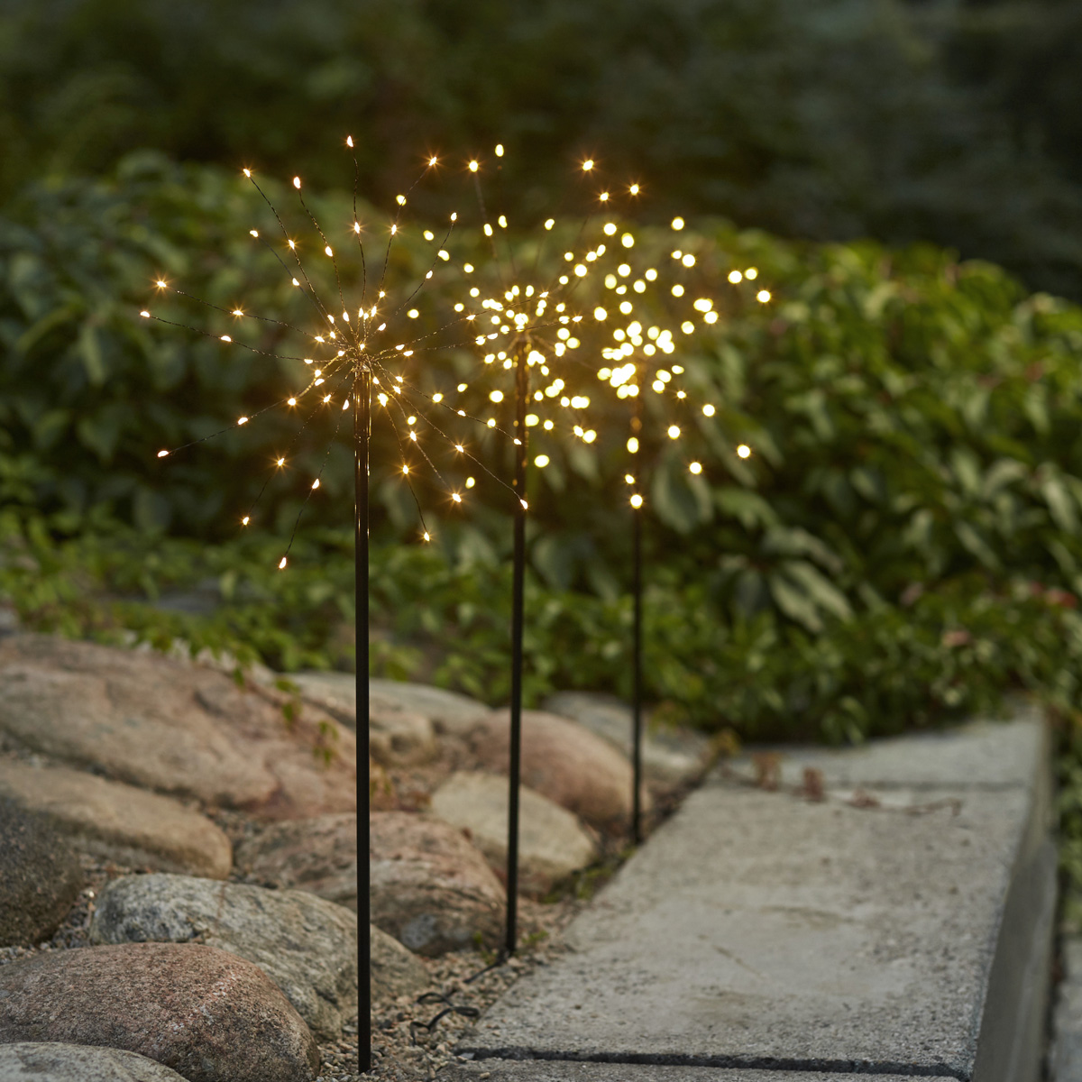 LED Dekostäbe "Firework" - H: 65cm - je 60 warmweiße LED - inkl. Trafo - outdoor - schwarz - 3er Set LED Dekostäbe "Firework" - H: 65cm - je 60 warmweiße LED - inkl. Trafo - outdoor - schwarz - 3er Set