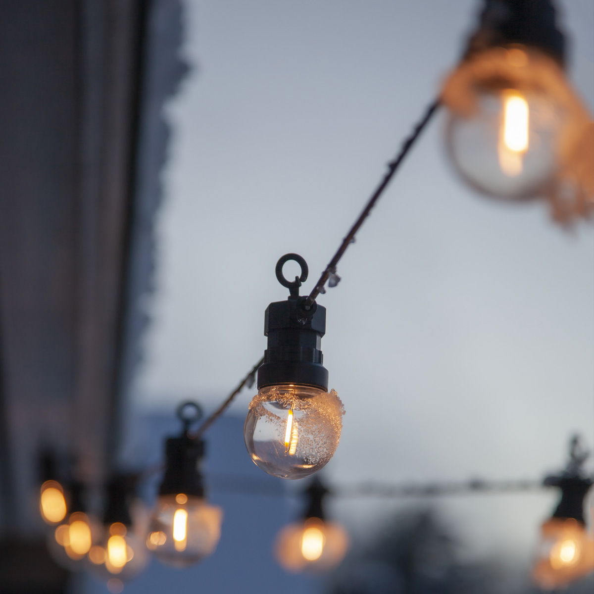 LED Lichterkette "CIRCUS" - 20 Kugeln, D: 5cm - warmweiße Filament LED - 8,8m - inkl.Trafo - outdoor LED Lichterkette "CIRCUS" - 20 Kugeln, D: 5cm - warmweiße Filament LED - 8,8m - inkl.Trafo - outdoor