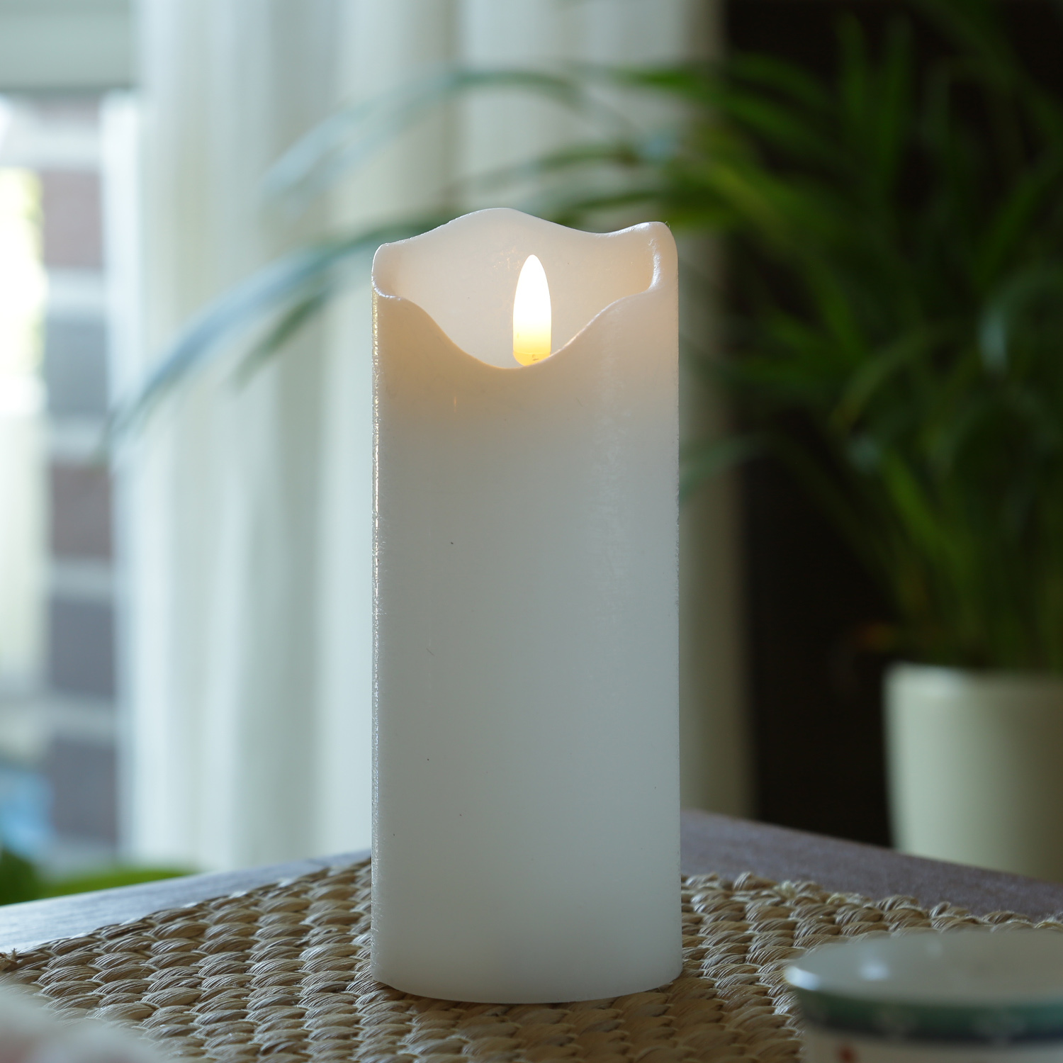 LED Kerze FLAMME - Rustik-Optik - Echtwachs - 3D Flamme - H- 17cm - Batterie - Timer - weiss LED Kerze FLAMME - Rustik-Optik - Echtwachs - 3D Flamme - H- 17cm - Batterie - Timer - weiss