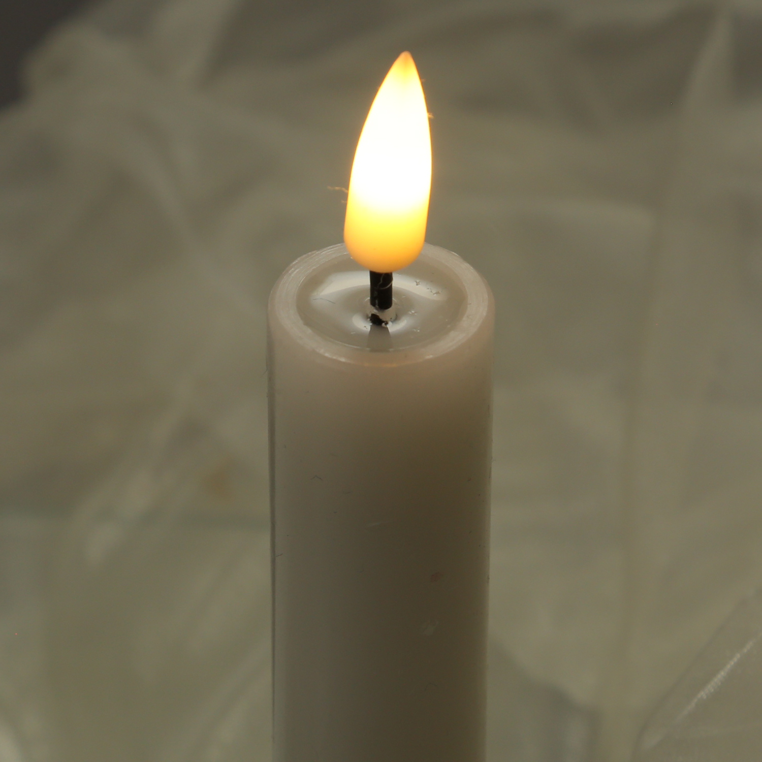 LED Stabkerzen MIA - Echtwachs - realistische 3D Flamme - H: 15cm - Batteriebetrieb - weiß - 2 Stk LED Stabkerzen MIA - Echtwachs - realistische 3D Flamme - H: 15cm - Batteriebetrieb - weiß - 2 Stk