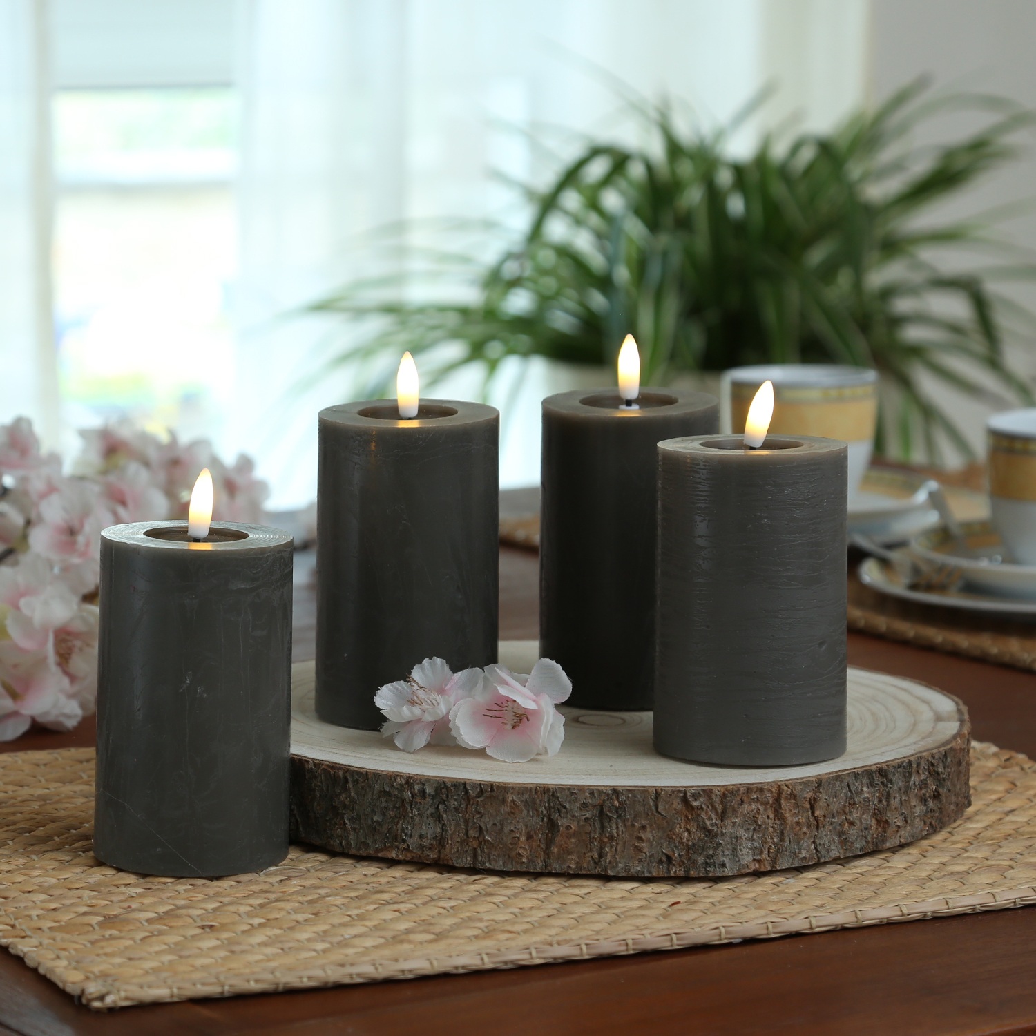 LED Kerzenset LINA - Rustik-Optik - Echtwachs - H: 11cm - D: 7cm - Timer - grau - 4er Set