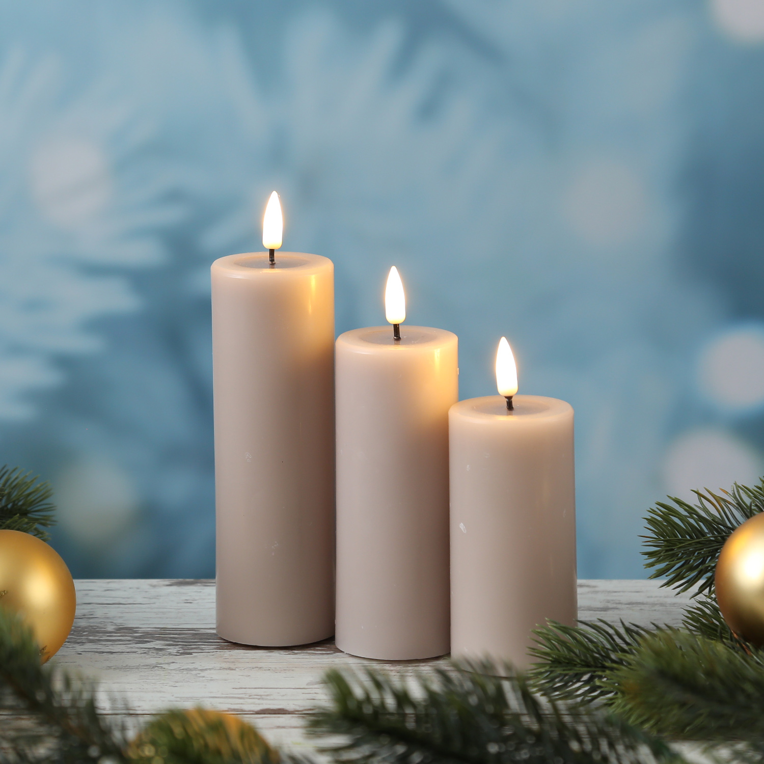 LED Stumpenkerze MIA - Echtwachs - realistische 3D Flamme - H: 12,5cm - D: 5cm - altrosa LED Stumpenkerze MIA - Echtwachs - realistische 3D Flamme - H: 12,5cm - D: 5cm - altrosa