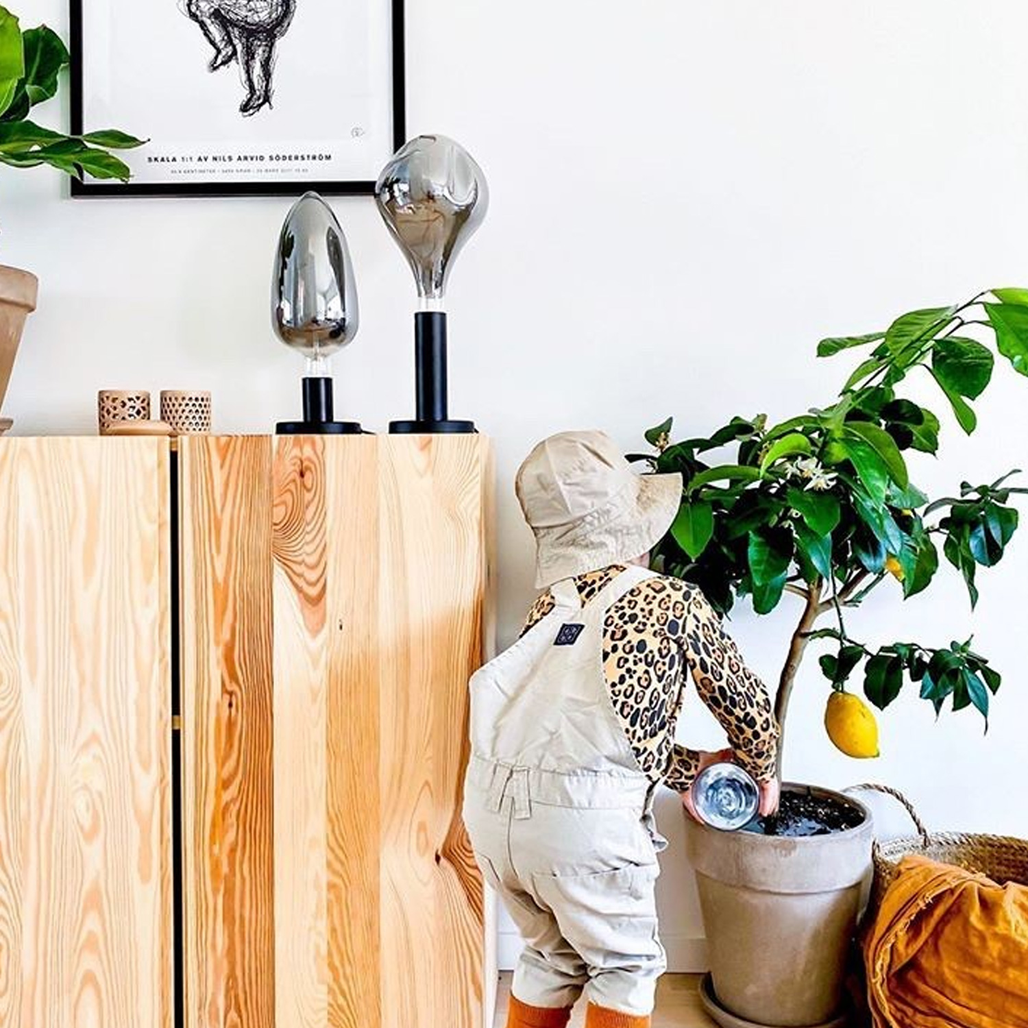 Lampenhalterung | GLANS | E27 | →12cm x ↑17cm | 180cm Kabel | Röhre lang | stehend | Schwarz Lampenhalterung | GLANS | E27 | →12cm x ↑17cm | 180cm Kabel | Röhre lang | stehend | Schwarz