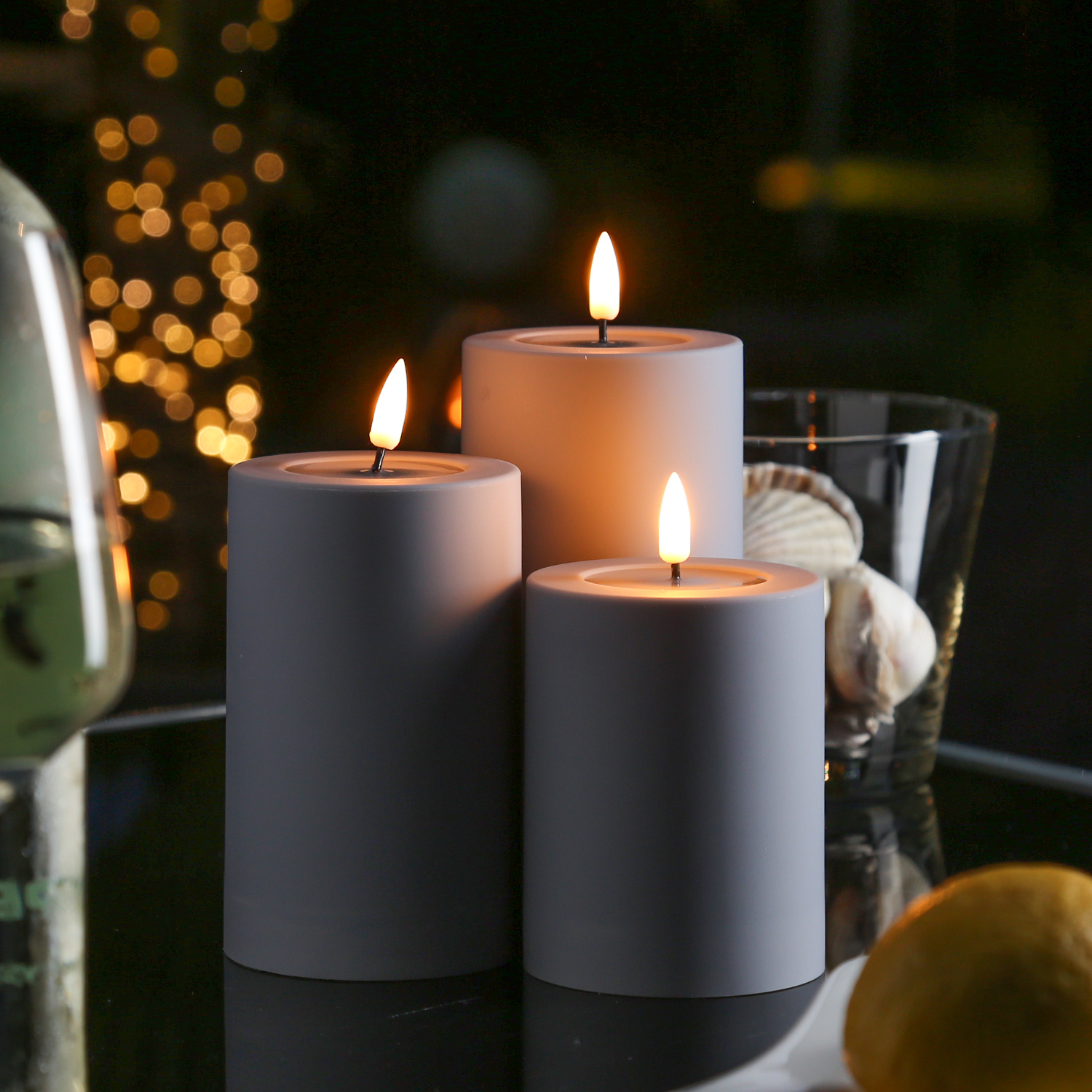 LED Stumpenkerze MIA - Kunststoff - realistische 3D Flamme - H: 12,5cm - outdoor - grau LED Stumpenkerze MIA - Kunststoff - realistische 3D Flamme - H: 12,5cm - outdoor - grau