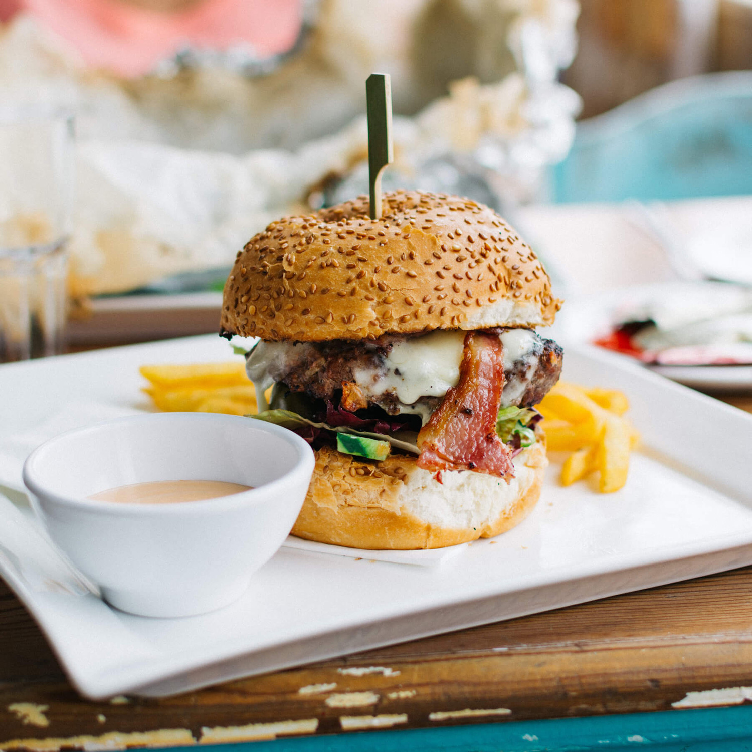 Bambus-Spieße 19 cm lang, Inhalt 150 Stück - Ideal für Burger