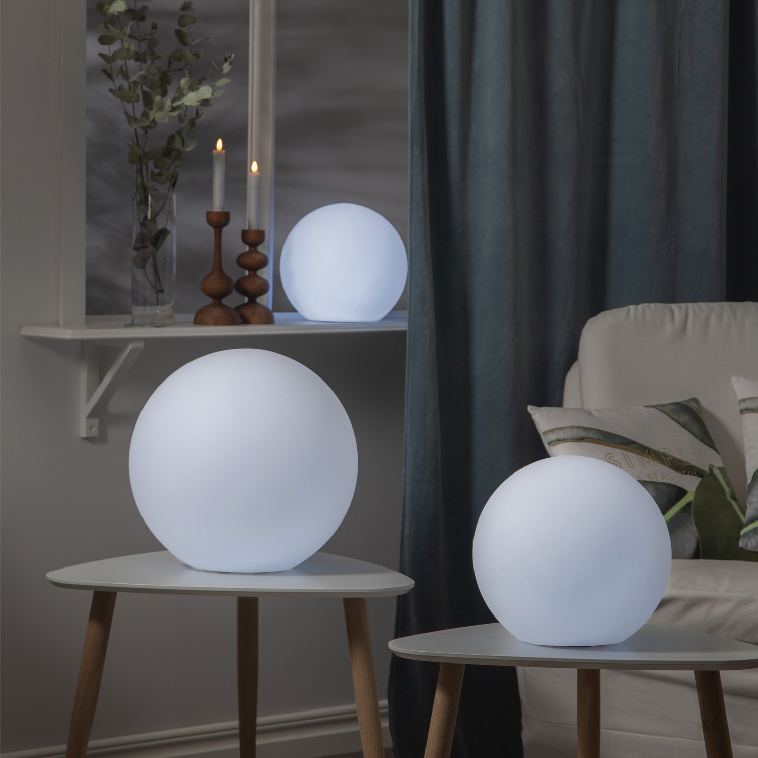 LED Kugel Twilights - Gartenkugel 40cm - RGB Farbwechsel/feste Farbe - Fernbedienung - Aufladbar