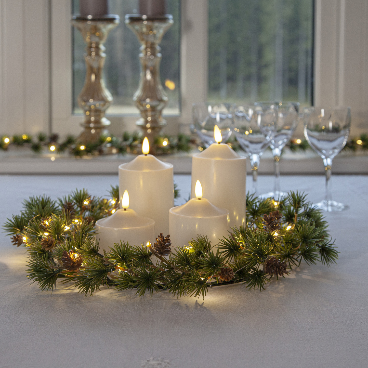 LED Stumpenkerze Flamme - Echtwachs - warmweiße 3D Flamme - H: 15cm - Batterie - Timer - weiß LED Stumpenkerze Flamme - Echtwachs - warmweiße 3D Flamme - H: 15cm - Batterie - Timer - weiß