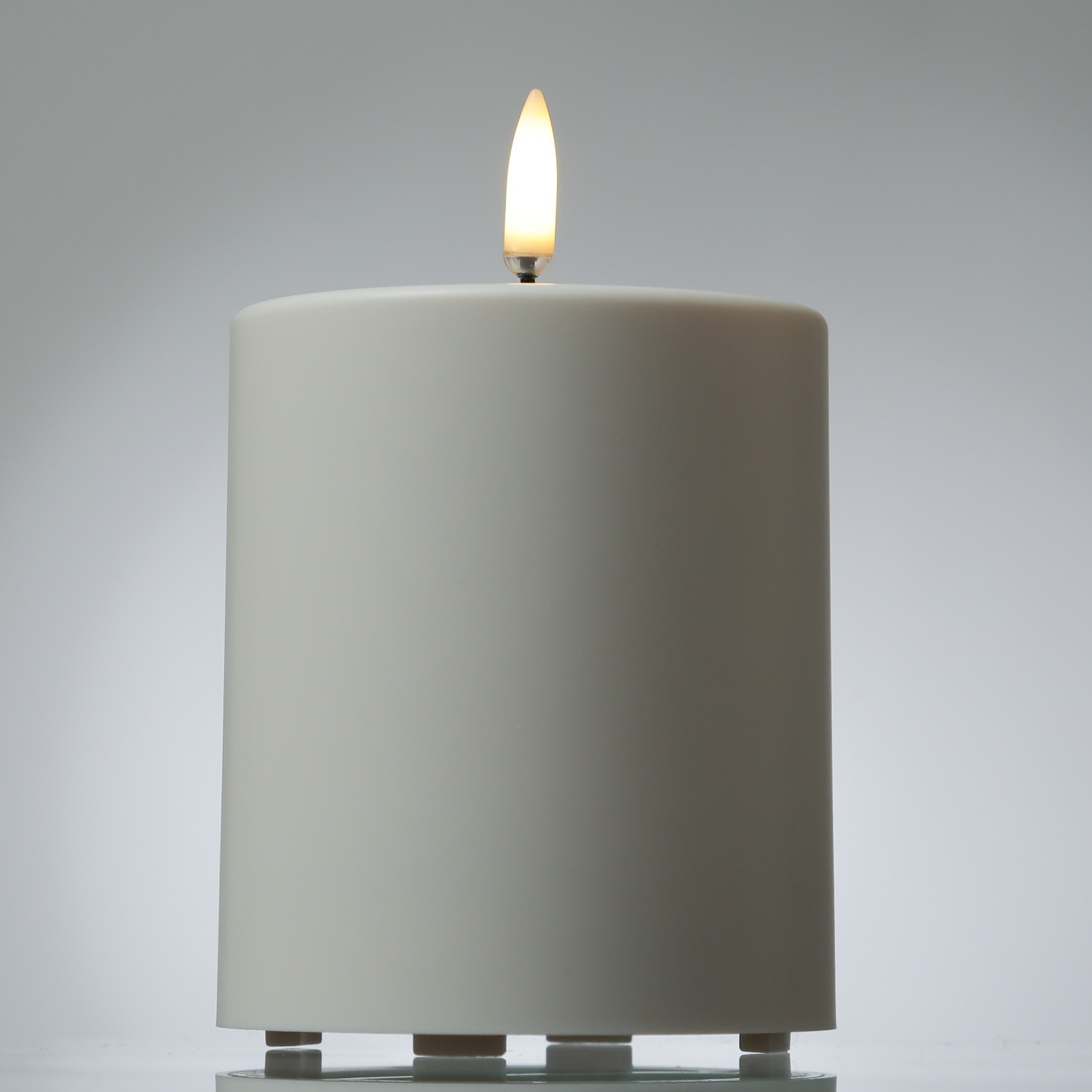 LED Kerze THEA - Kunststoff - Timer - H 10cm - D 84cm - bis zu 2500 Std.  - für Außen - weiß LED Kerze THEA - Kunststoff - Timer - H 10cm - D 84cm - bis zu 2500 Std.  - für Außen - weiß