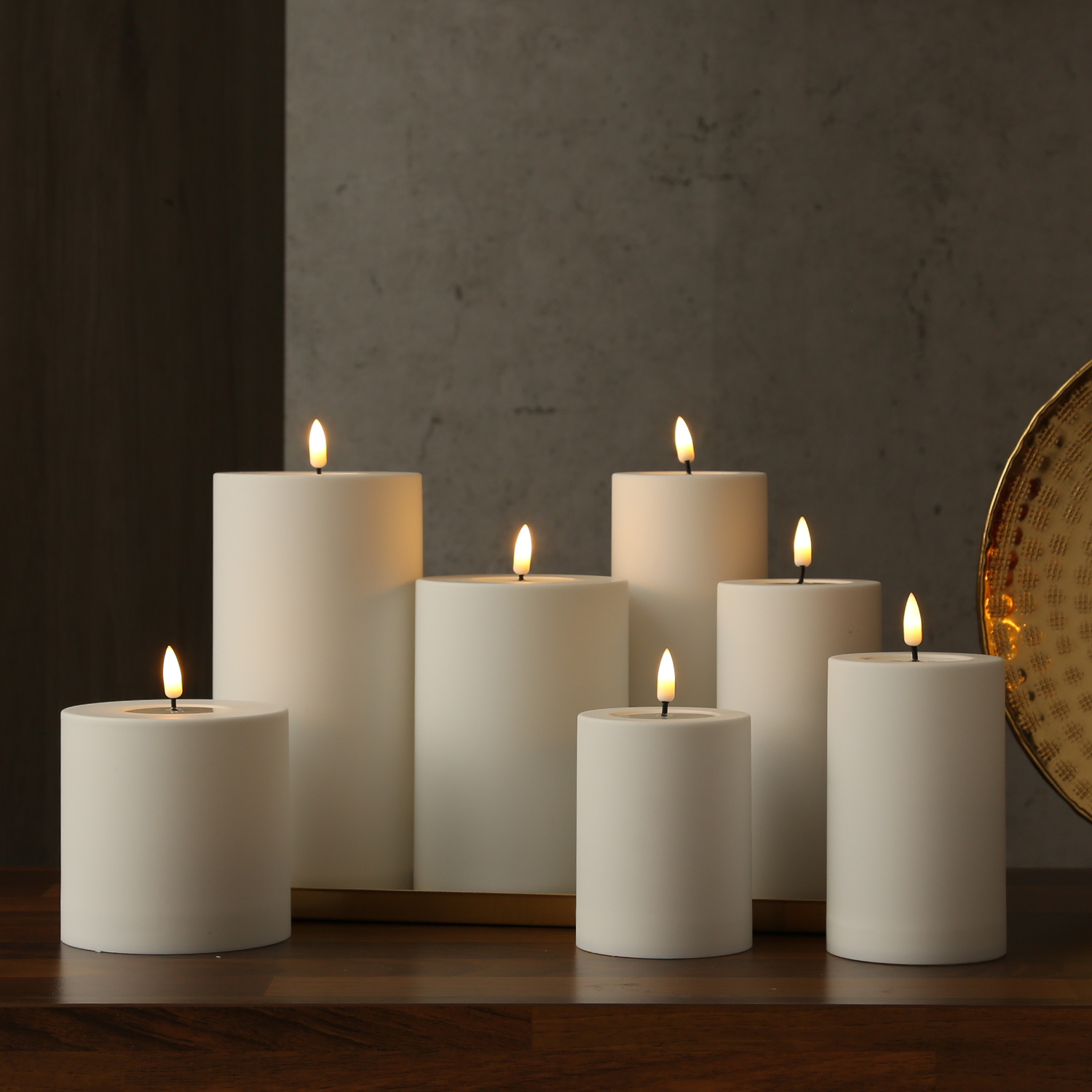 LED Stumpenkerze MIA - Kunststoff - realistische 3D Flamme - H: 10cm - outdoor - weiß LED Stumpenkerze MIA - Kunststoff - realistische 3D Flamme - H: 10cm - outdoor - weiß