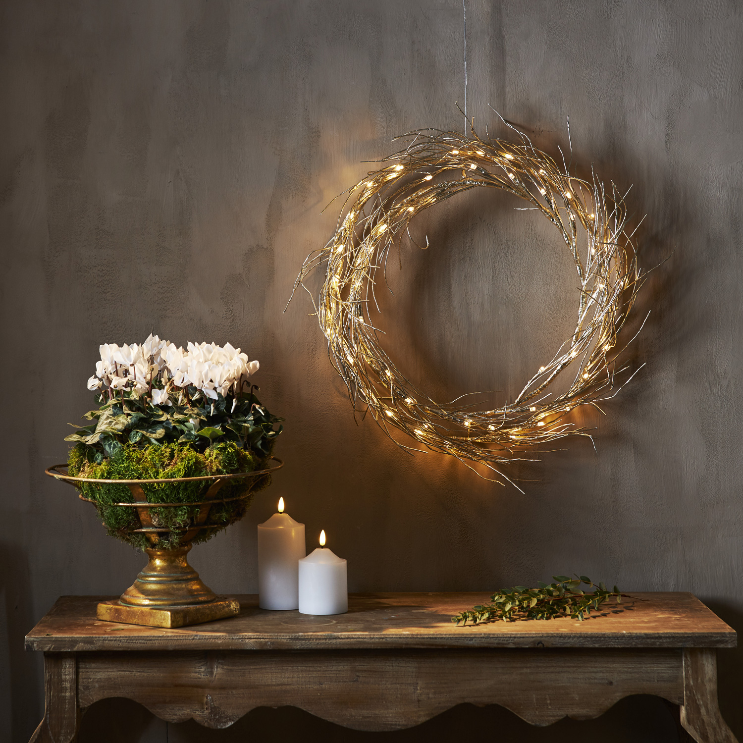 LED Lichtkranz Fizzy - 50 warmweiße LED - D: 45cm - Indoor - gold LED Lichtkranz Fizzy - 50 warmweiße LED - D: 45cm - Indoor - gold