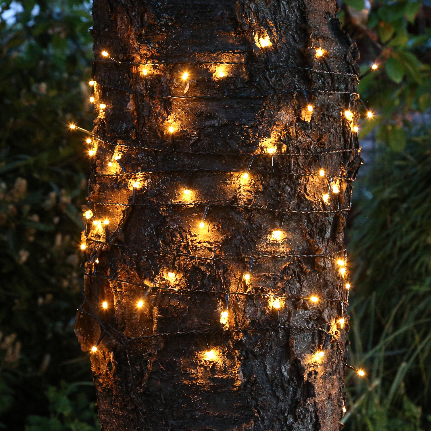 LED Lichterkette - Weihnachtslichterkette - 240 bernstein LED - L: 18m - 8 Modi/ Timer - für Außen