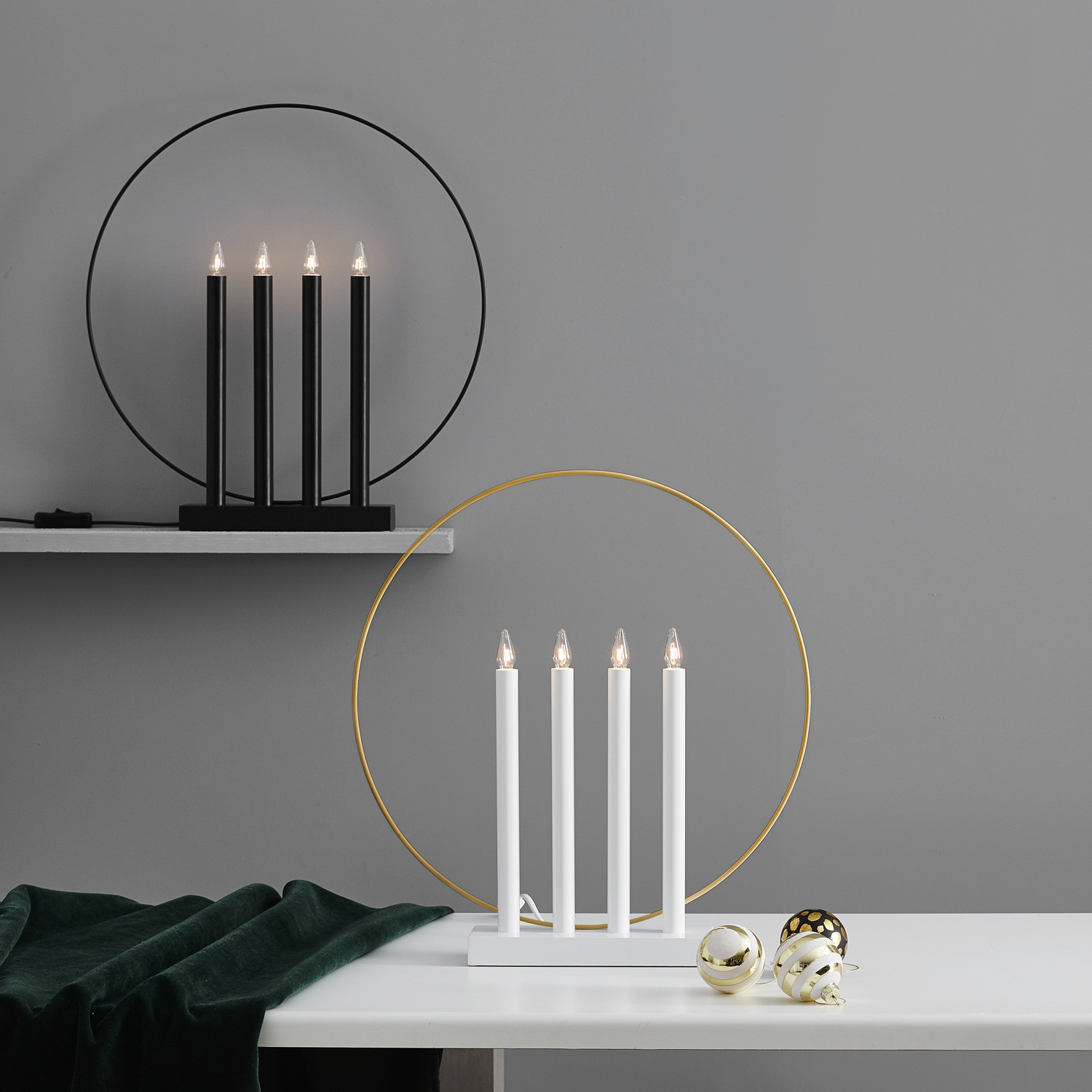 Fensterleuchter "Glory" - 4flammig - warmweiße Glühlampen - H: 45cm - Schalter - Weiß/Gold Fensterleuchter "Glory" - 4flammig - warmweiße Glühlampen - H: 45cm - Schalter - Weiß/Gold