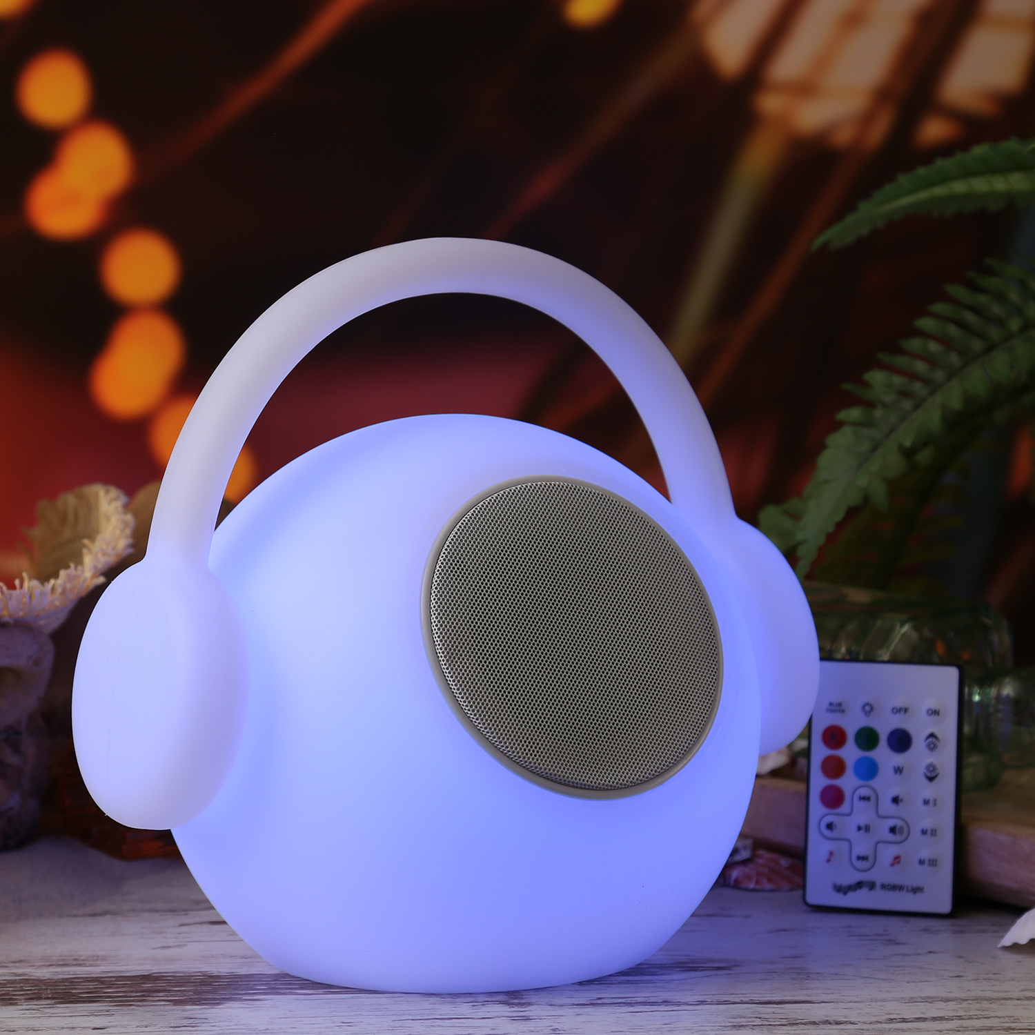 LED Tischleuchte mit Lautsprecher EVE - 15 farbwechselnde LED - H: 27cm - Fernbedienung - für Außen