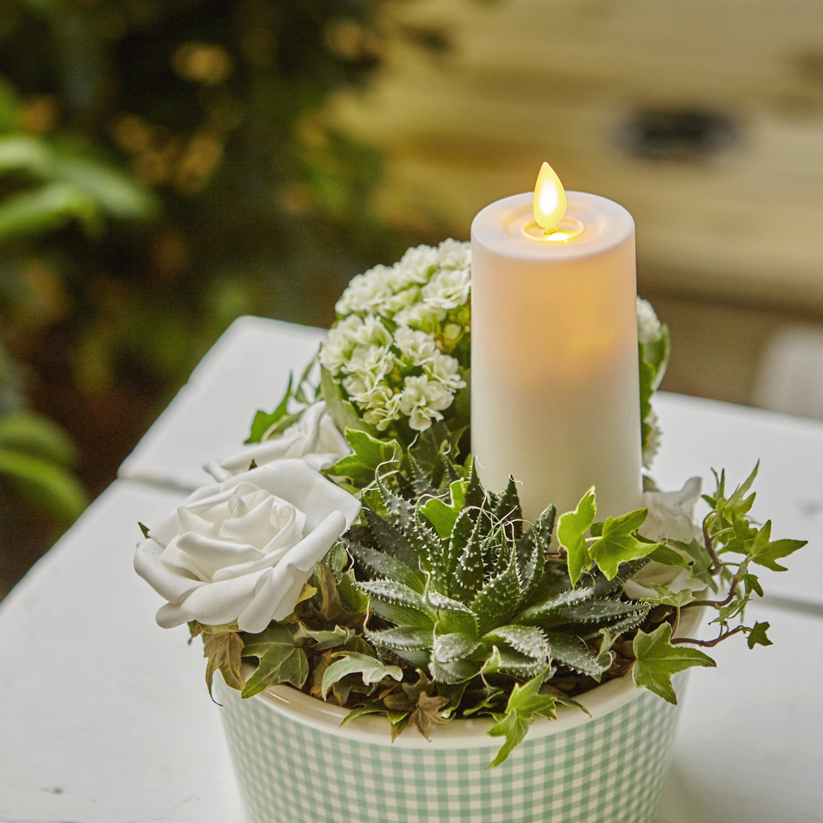 LED Stumpenkerze "M-Twinkle" - mechanisch bewegte Flamme - H: 11,5cm - Batteriebetrieb - Timer LED Stumpenkerze "M-Twinkle" - mechanisch bewegte Flamme - H: 11,5cm - Batteriebetrieb - Timer