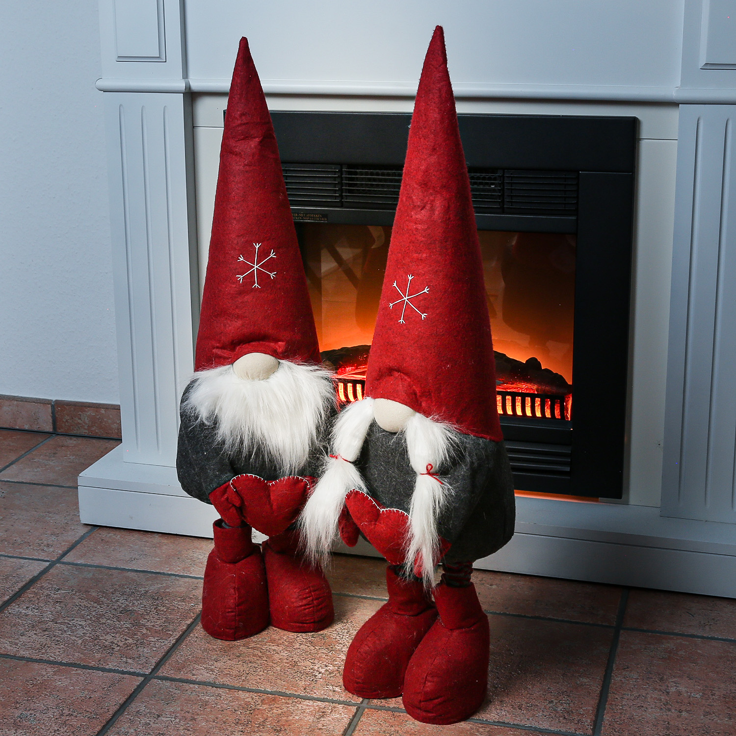 Wichtel ALFRED - Mann mit Herz - Dekofigur - Teleskopbeine - H: 1,30m - rot, grau Wichtel ALFRED - Mann mit Herz - Dekofigur - Teleskopbeine - H: 1,30m - rot, grau