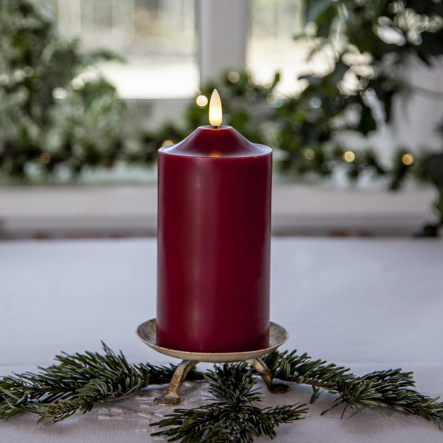 LED Stumpenkerze Flamme - Echtwachs - warmweiße 3D Flamme - H: 17cm - Batteriebetrieb - Timer - rot LED Stumpenkerze Flamme - Echtwachs - warmweiße 3D Flamme - H: 17cm - Batteriebetrieb - Timer - rot