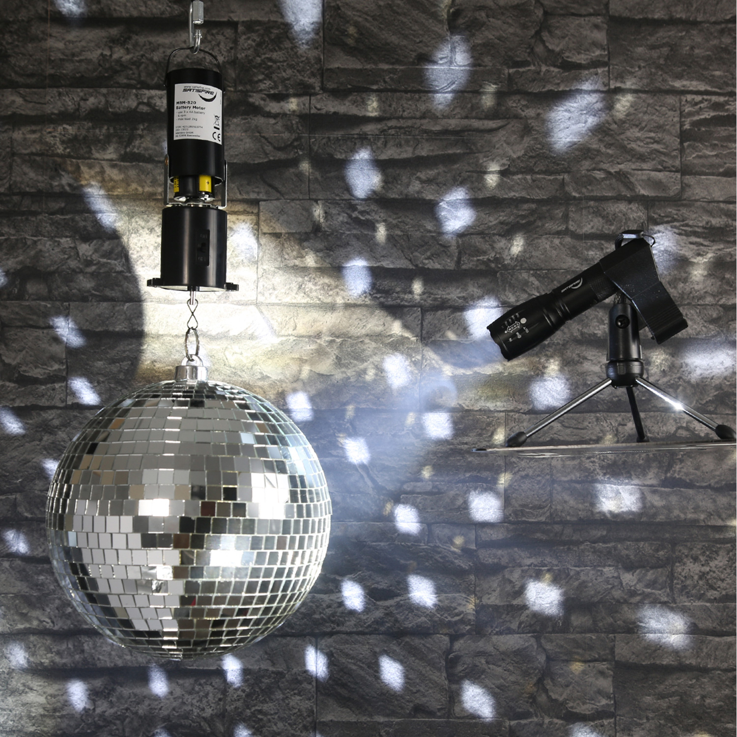 SATISFIRE Discokugel Set - Mobile Party Kit - 20cm Kugel, Motor, Spot, Stativ SATISFIRE Discokugel Set - Mobile Party Kit - 20cm Kugel, Motor, Spot, Stativ