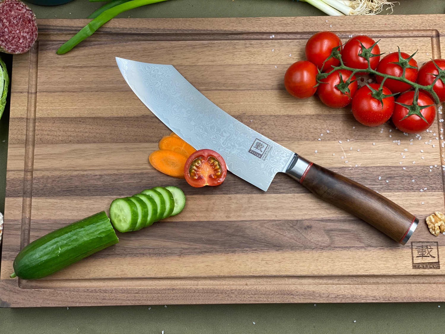 ZAYIKO Damastmesser KURUMI Blockmesser - 20cm Klinge - Nussbaumgriff - VG-10 Stahlkern