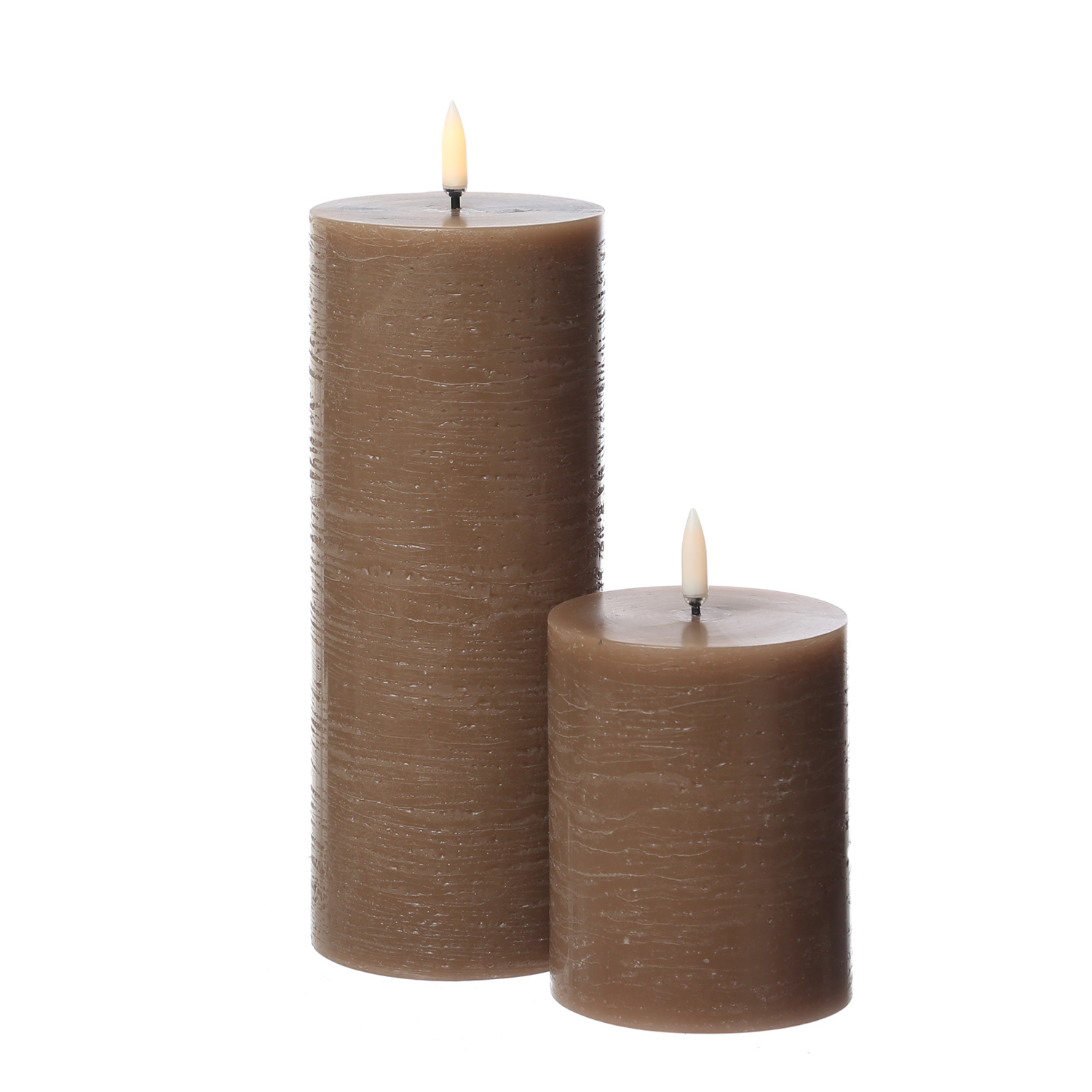 LED Kerze PIA - Rustik-Optik - Echtwachs - H: 20cm - D: 7,8cm - Timer - bis zu 1000 Std. - karamell LED Kerze PIA - Rustik-Optik - Echtwachs - H: 20cm - D: 7,8cm - Timer - bis zu 1000 Std. - karamell