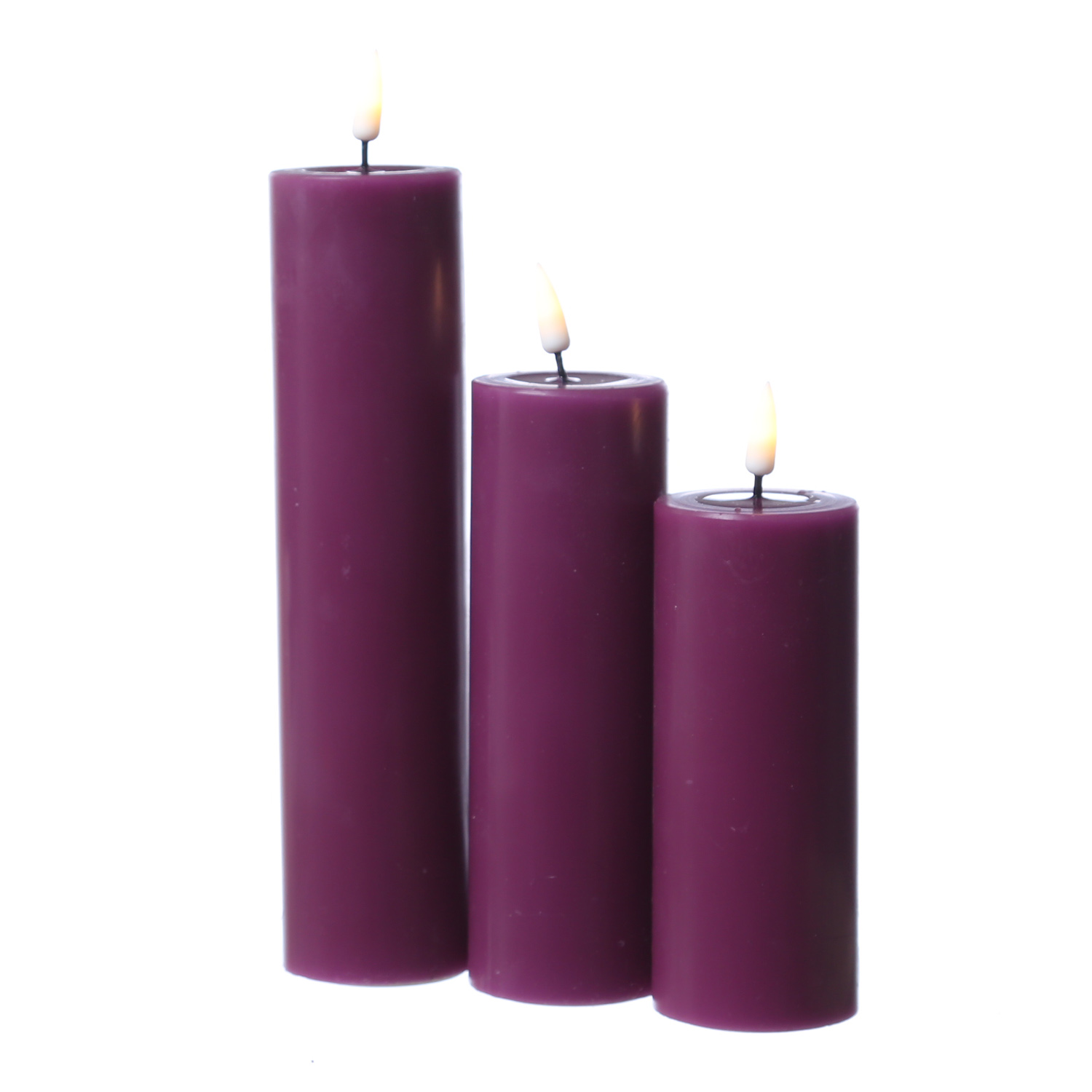 LED Stumpenkerze MIA - Echtwachs - realistische 3D Flamme - H: 12,5cm - D: 5cm - beere LED Stumpenkerze MIA - Echtwachs - realistische 3D Flamme - H: 12,5cm - D: 5cm - beere